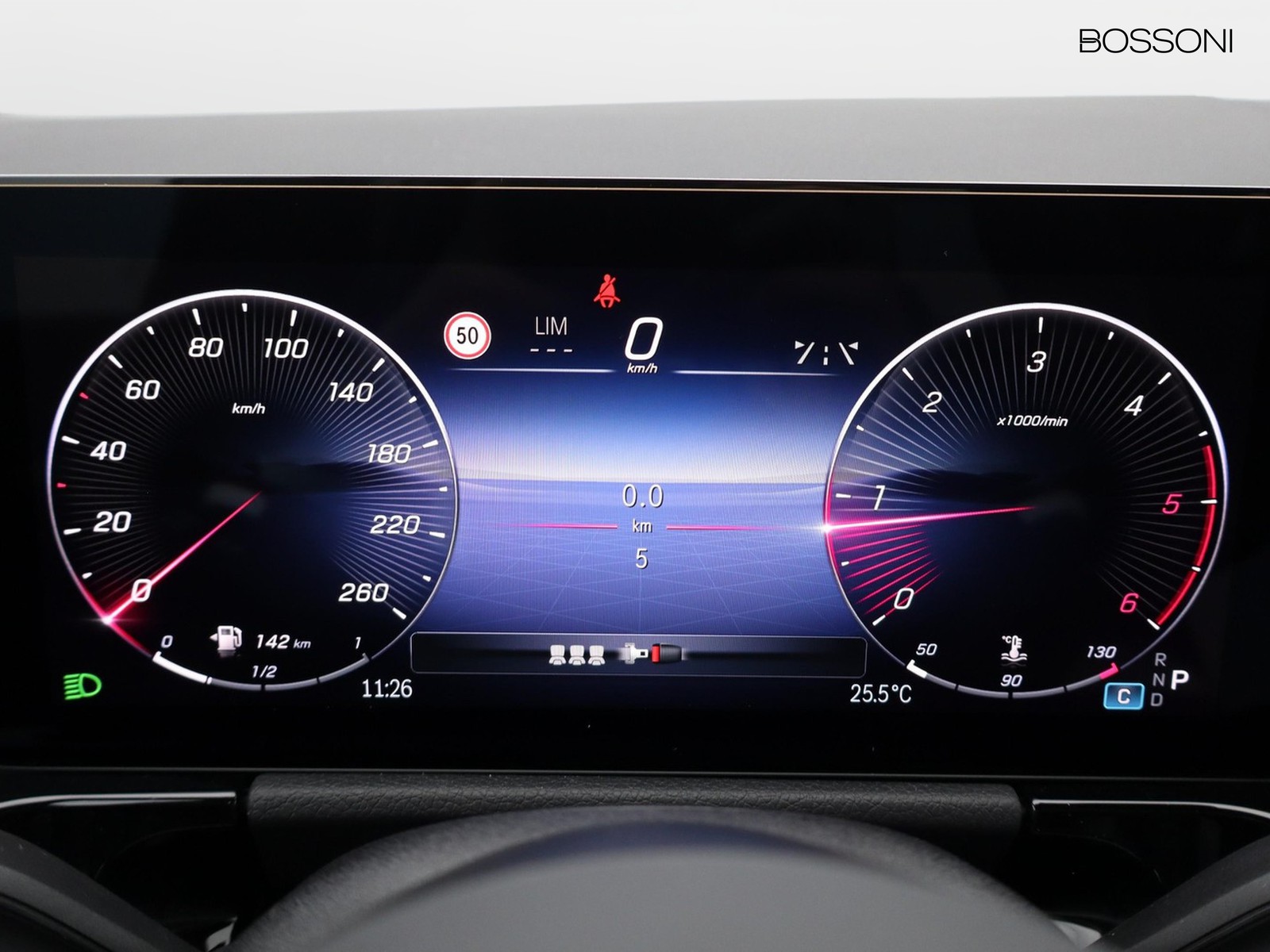 9 - Mercedes GLA 200 d amg line extra 8g-dct