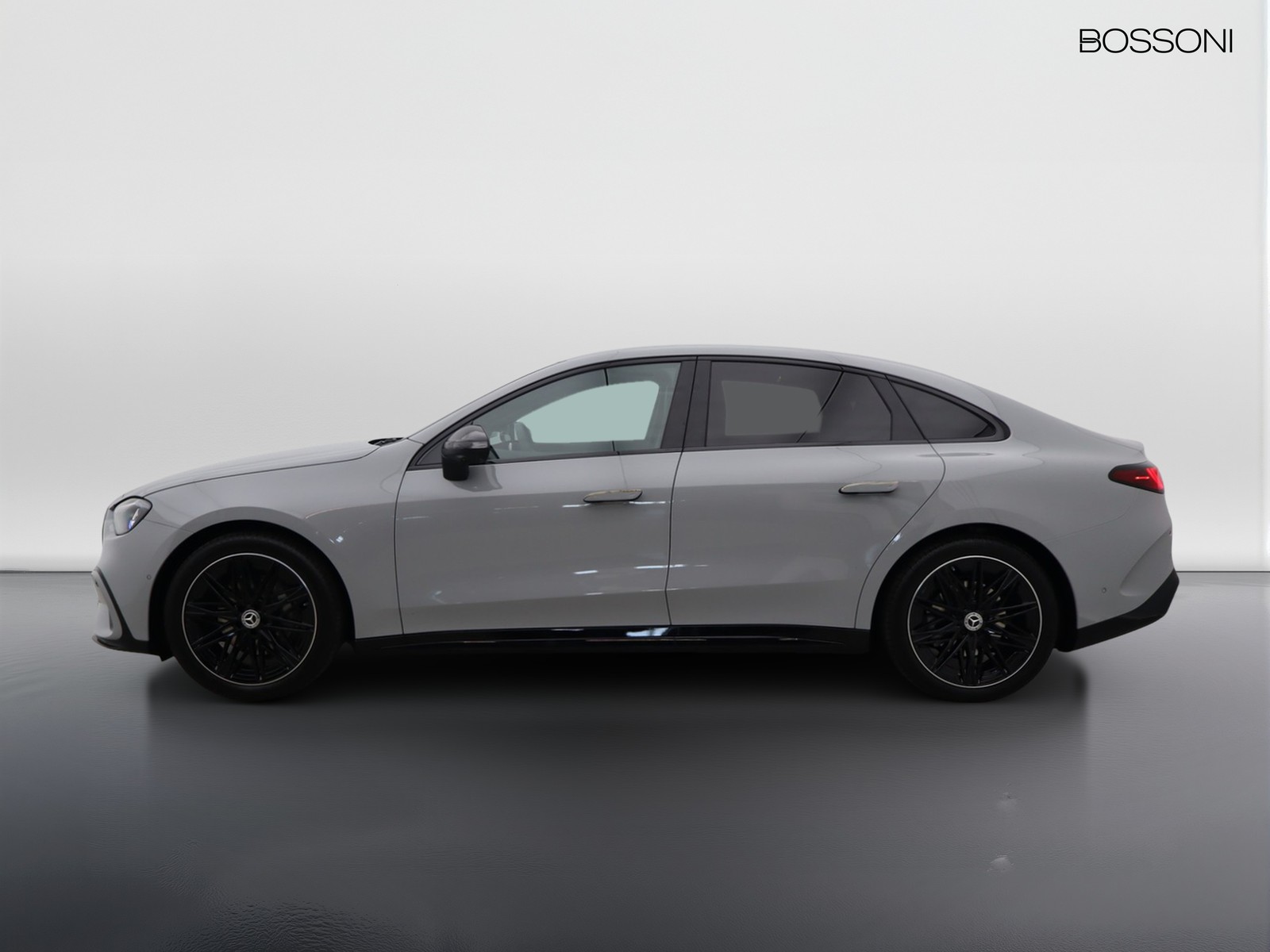 3 - Mercedes Classe C 400 elettrica premium 4matic