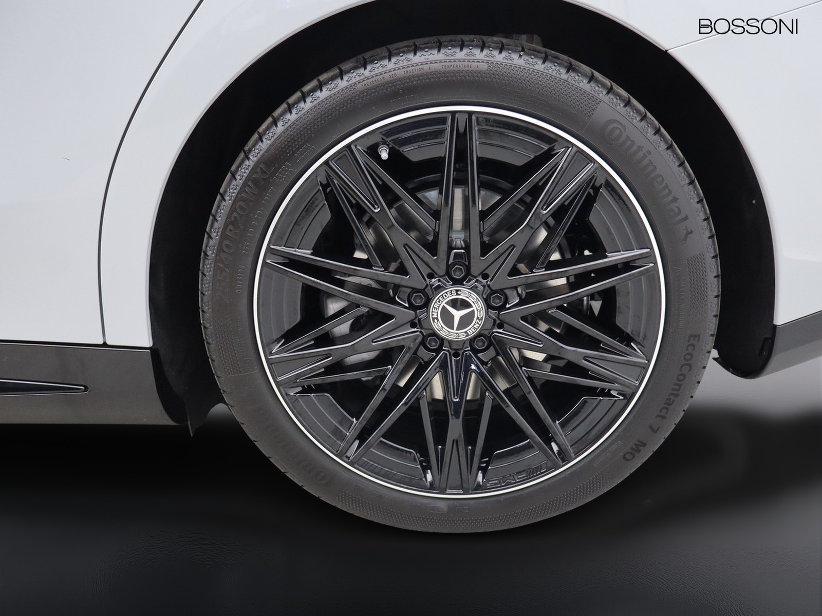 4 - Mercedes Classe C 400 elettrica premium 4matic