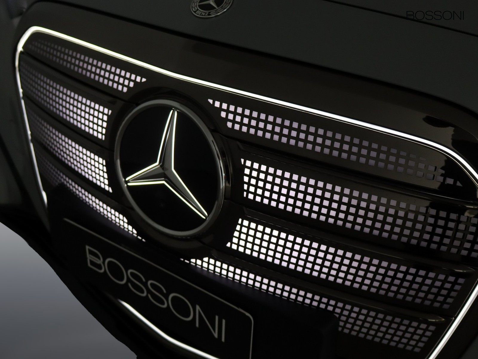 17 - Mercedes Classe C 400 elettrica premium 4matic