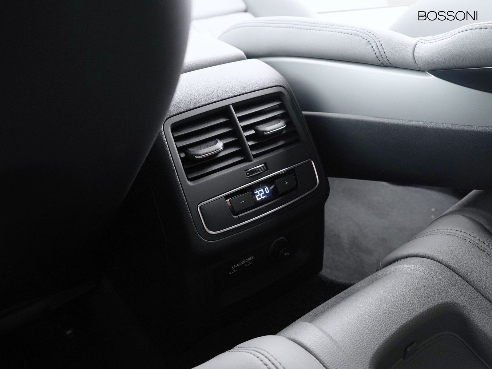 32 - Audi A5 Coupé 40 2.0 tdi mhev 204cv s line edition quattro s tronic