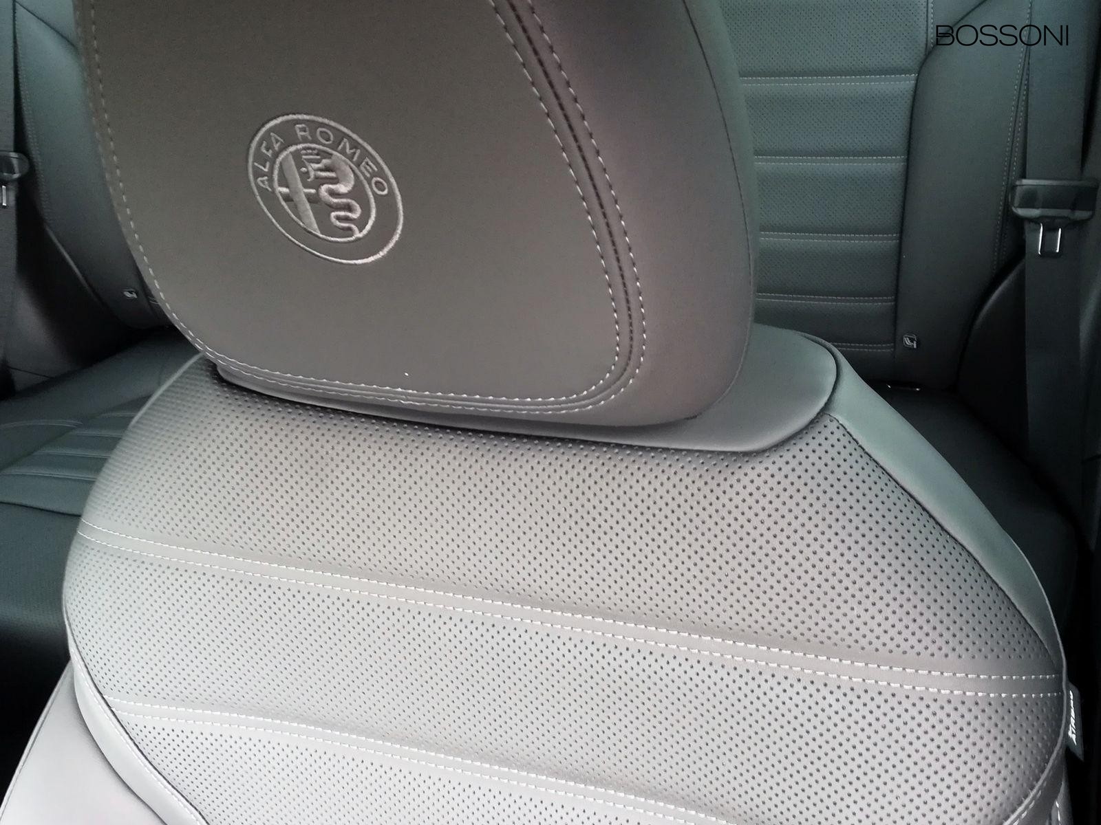 21 - Alfa Romeo Tonale 1.5 hybrid 160cv veloce tct7