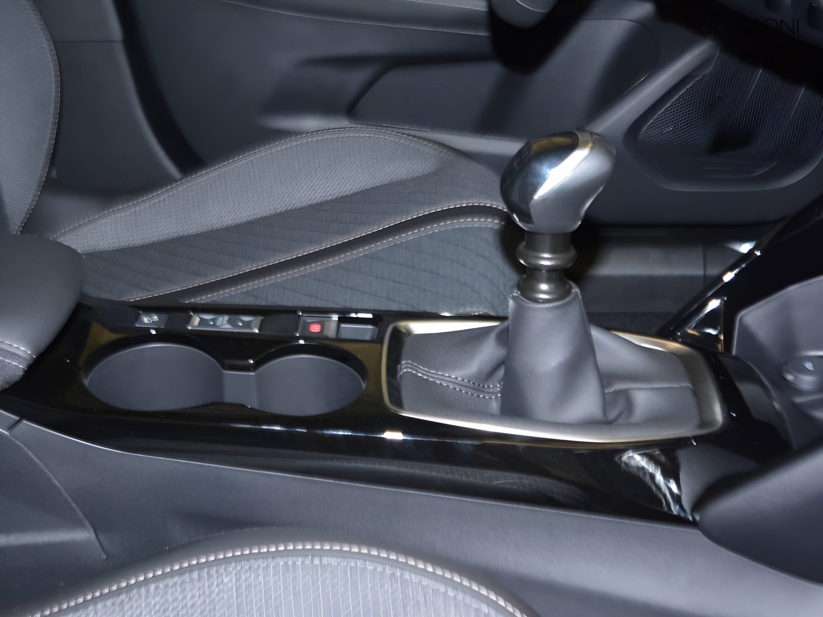 12 - Peugeot 2008 1.2 puretech 100cv allure s&s