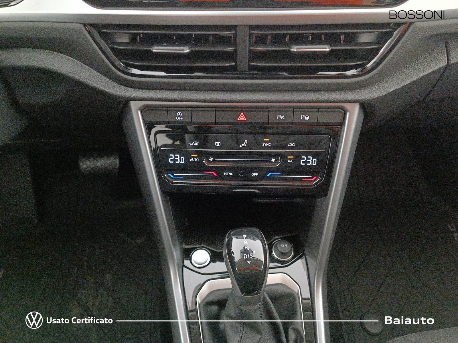 11 - Volkswagen T-Roc 2.0 tdi scr 150cv sport dsg