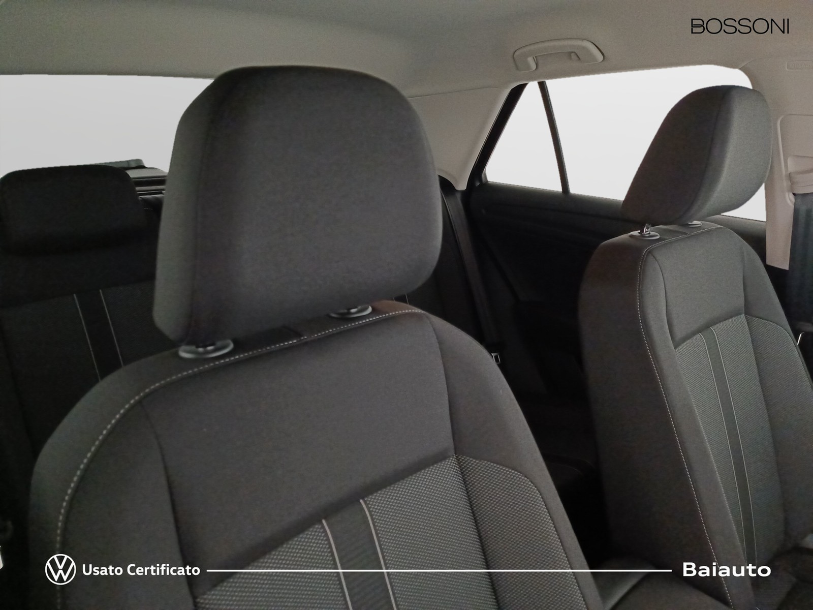 22 - Volkswagen T-Roc 2.0 tdi scr 150cv sport dsg