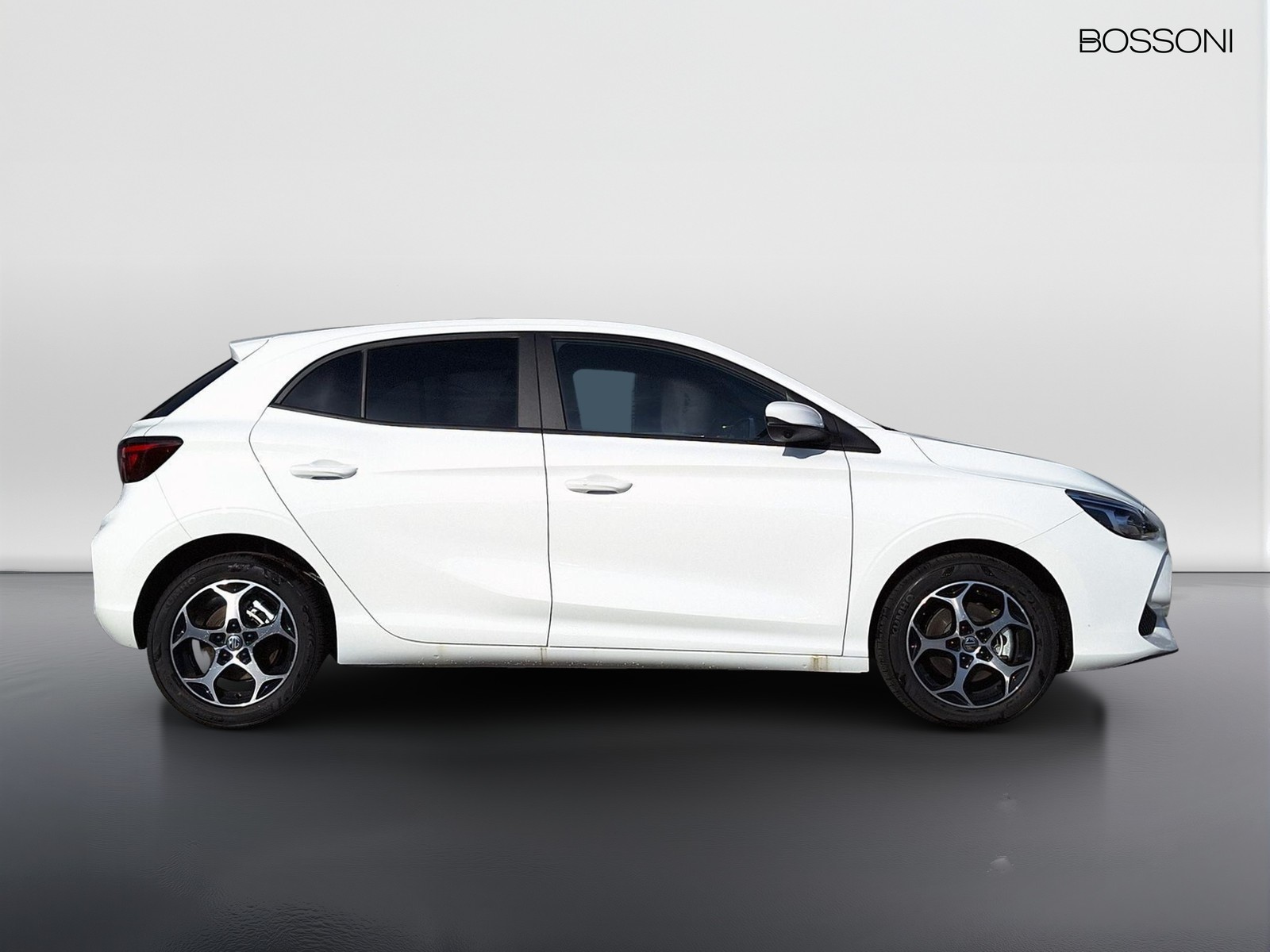 4 - Mg MG3 1.5 hybrid+ luxury