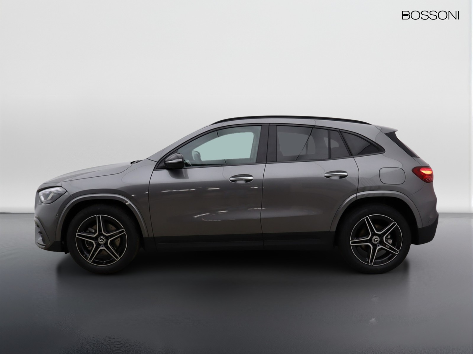 3 - Mercedes GLA 180 d amg line advanced plus 8g-dct