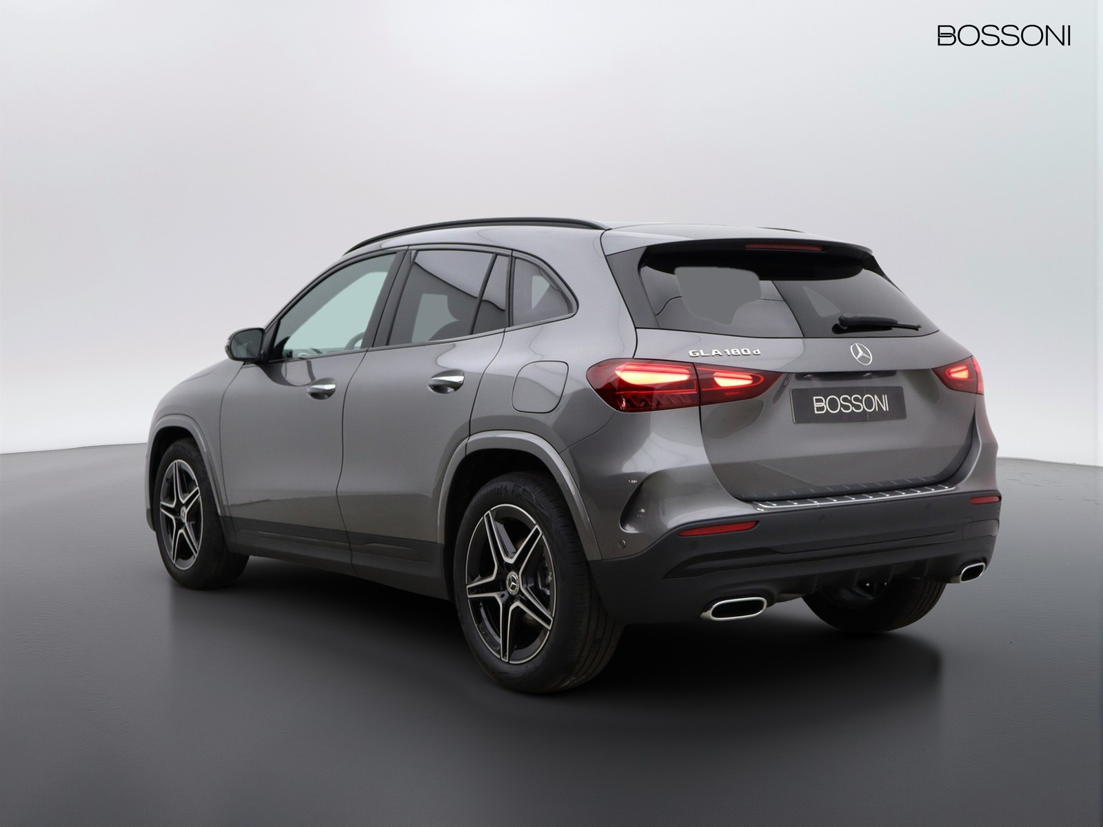 5 - Mercedes GLA 180 d amg line advanced plus 8g-dct