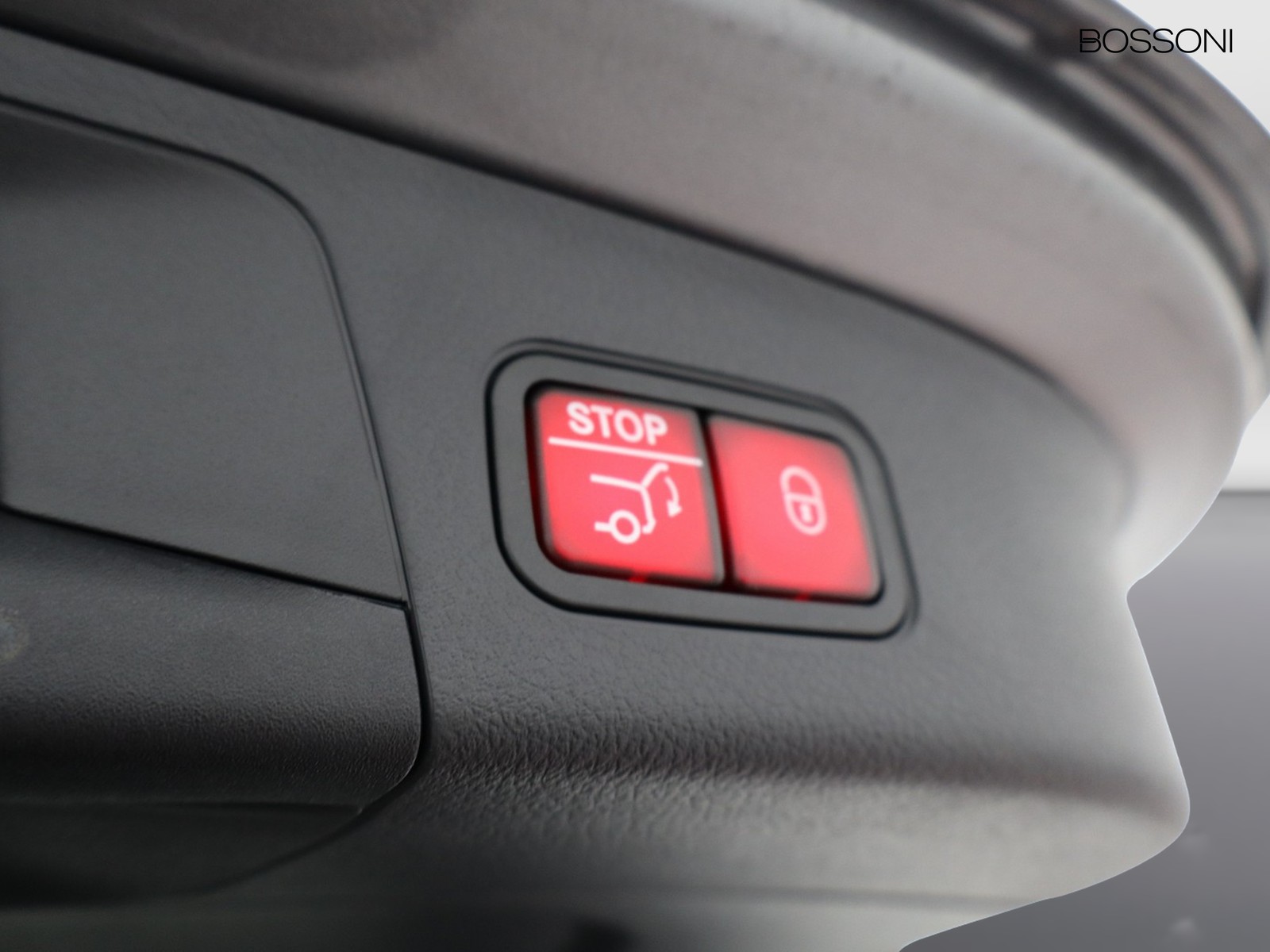 18 - Mercedes GLA 180 d amg line advanced plus 8g-dct
