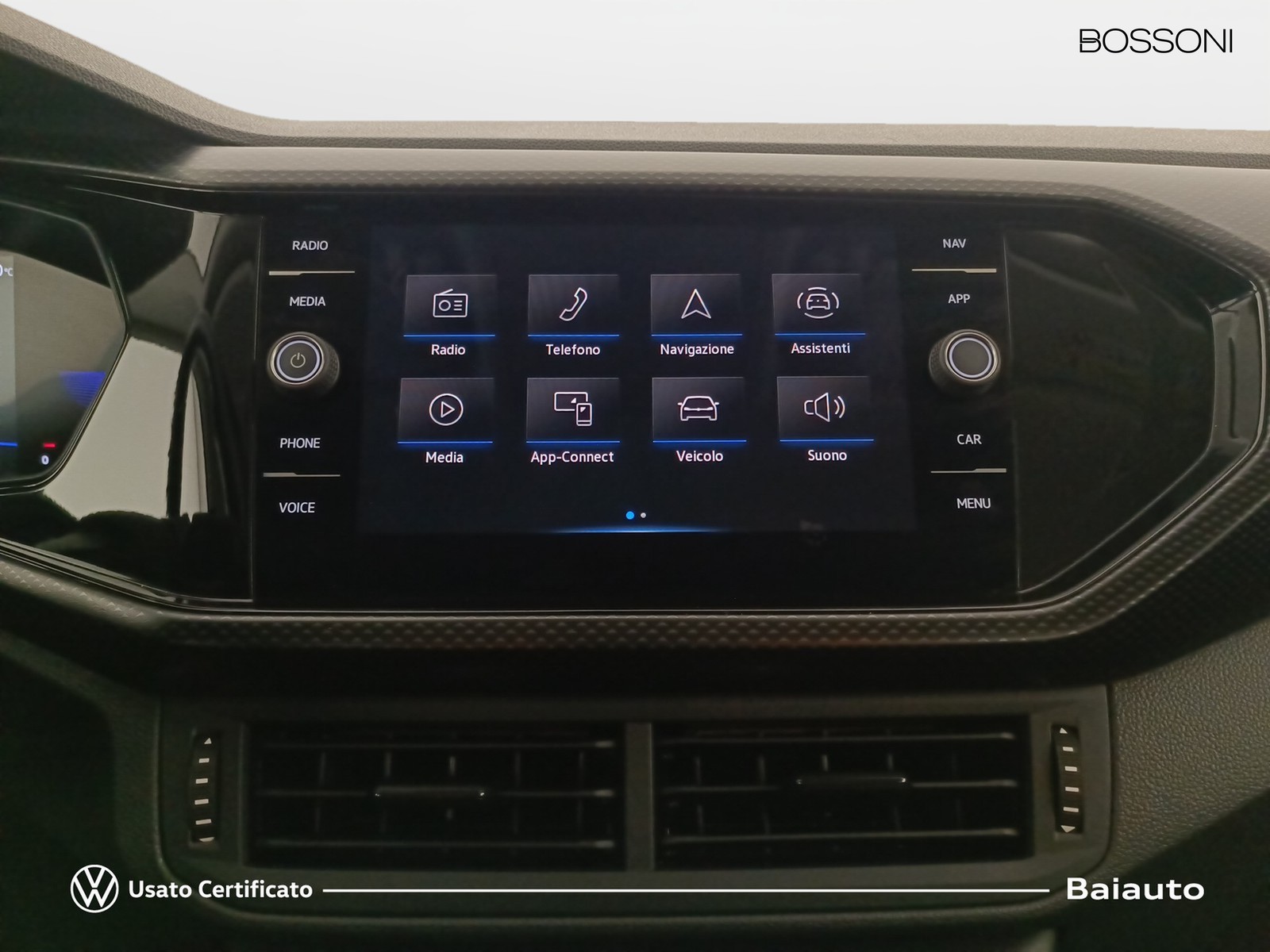 10 - Volkswagen T-Cross 1.0 tsi 95cv style