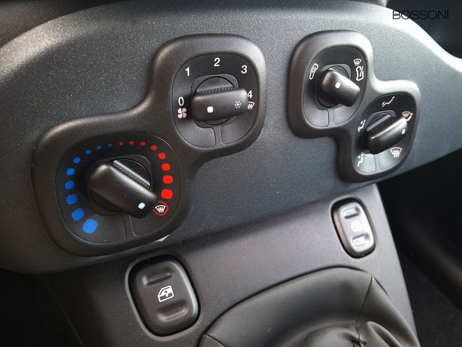 17 - Fiat Pandina 1.0 firefly hybrid 65cv icon s&s 5p.ti