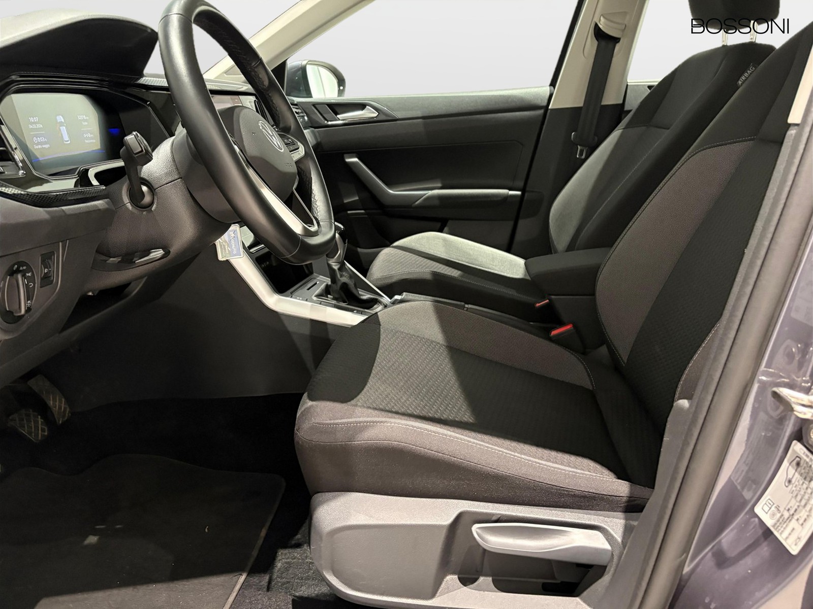 12 - Volkswagen Taigo 1.0 tsi 115cv life