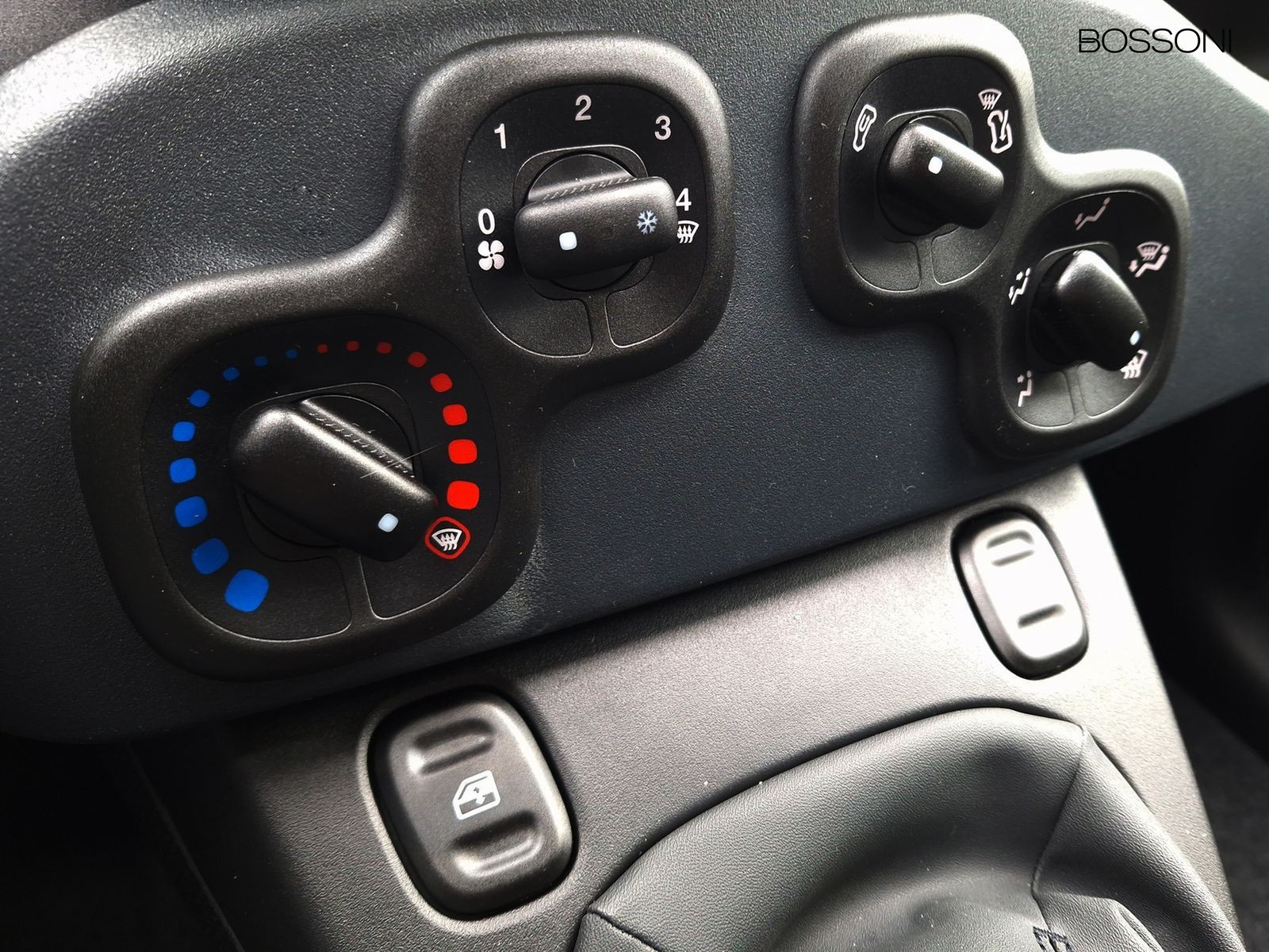 18 - Fiat Pandina 1.0 firefly hybrid 65cv icon s&s 5p.ti
