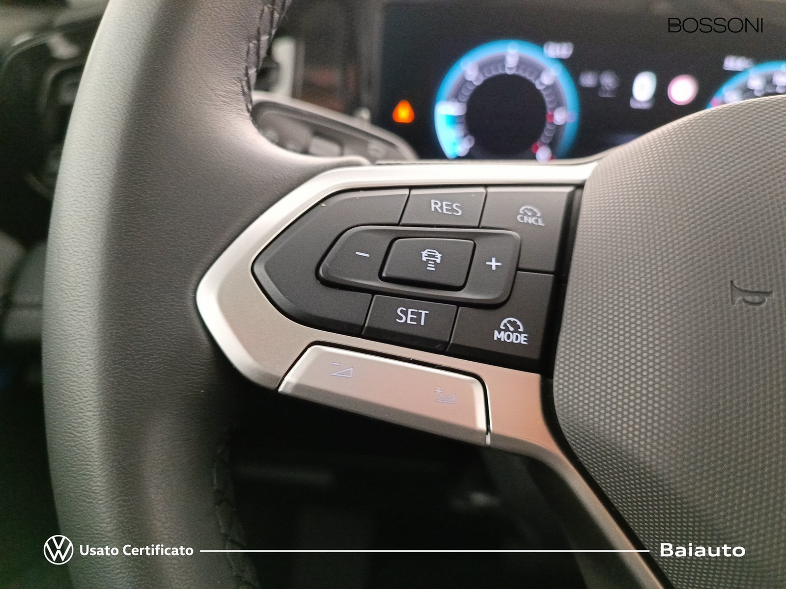 15 - Volkswagen Tiguan 2.0 tdi scr 150cv life dsg