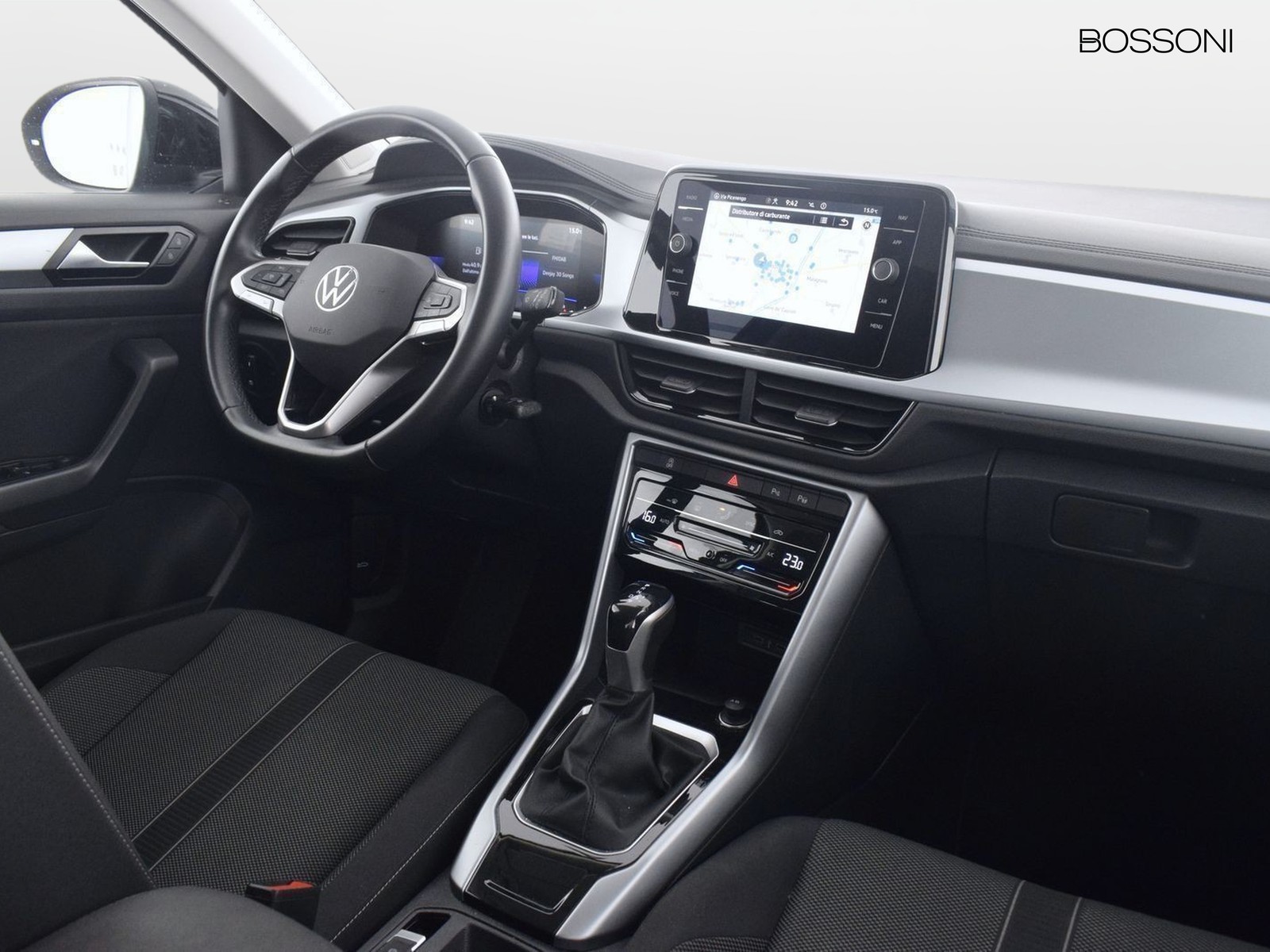 6 - Volkswagen T-Roc 2.0 tdi scr 150cv life dsg