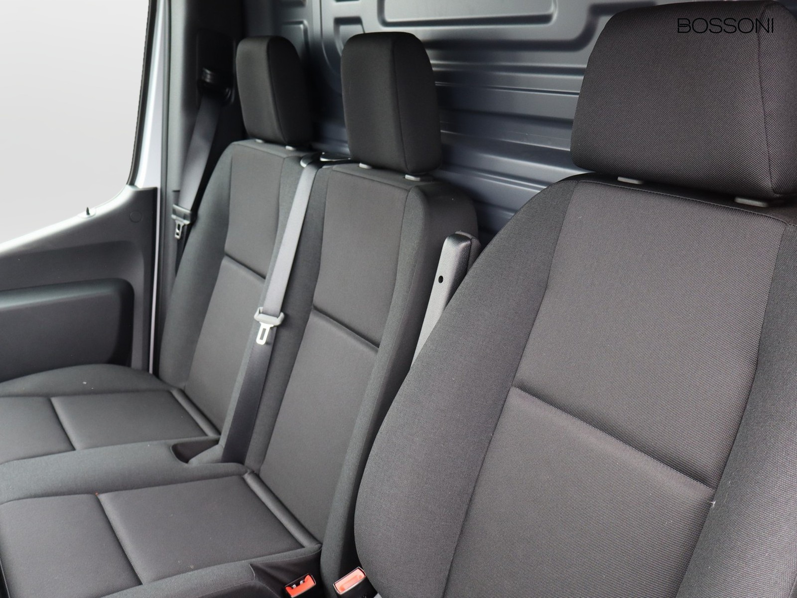 6 - Mercedes Vans Sprinter 315 rwd 2.0 cdi f 37/35 pro