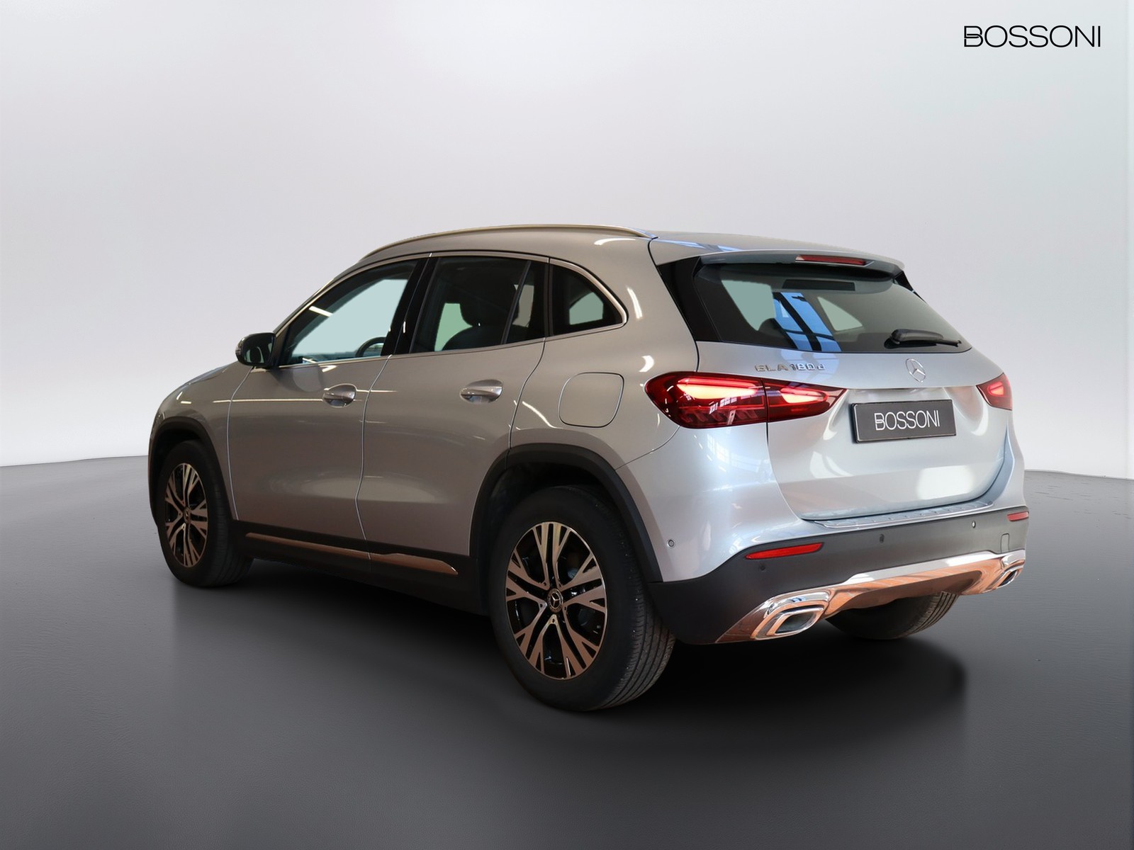 5 - Mercedes GLA 180 d progressive advanced 8g-dct