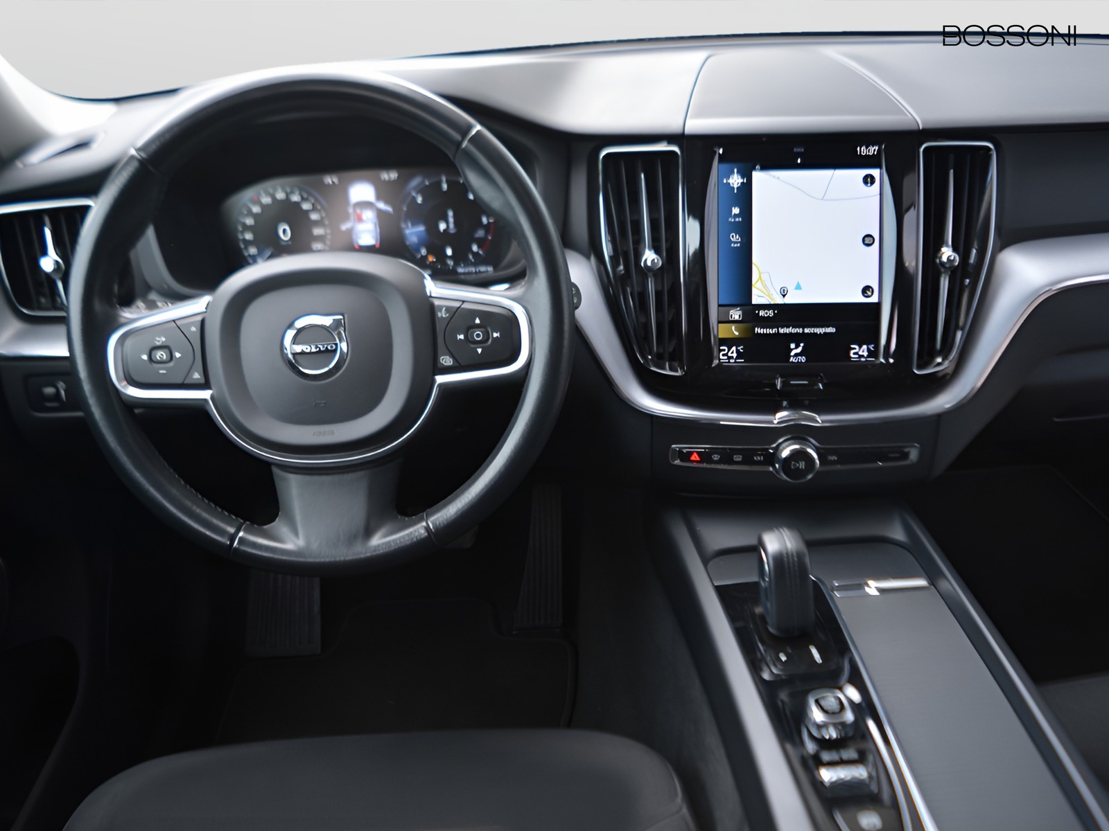10 - Volvo XC60 2.0 b4 momentum awd geartronic my20