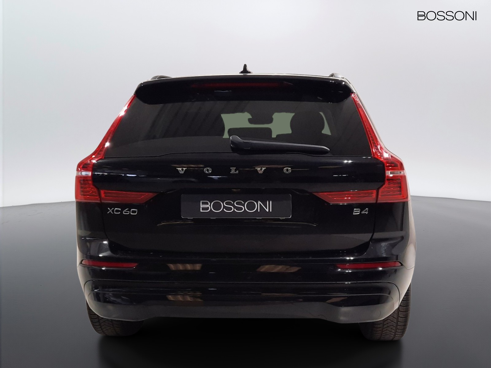 6 - Volvo XC60 2.0 b4 momentum pro automatico