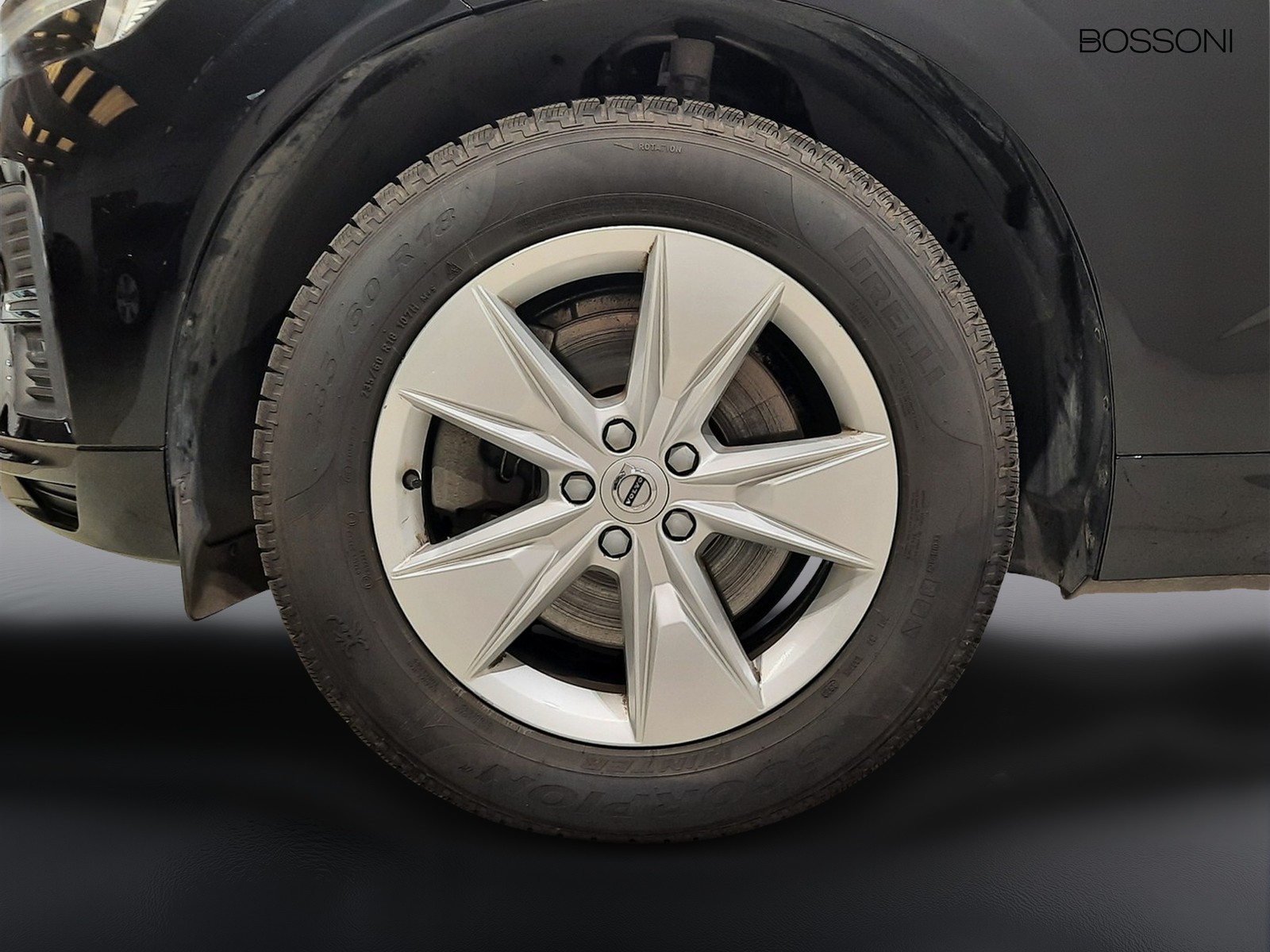 23 - Volvo XC60 2.0 b4 momentum pro automatico