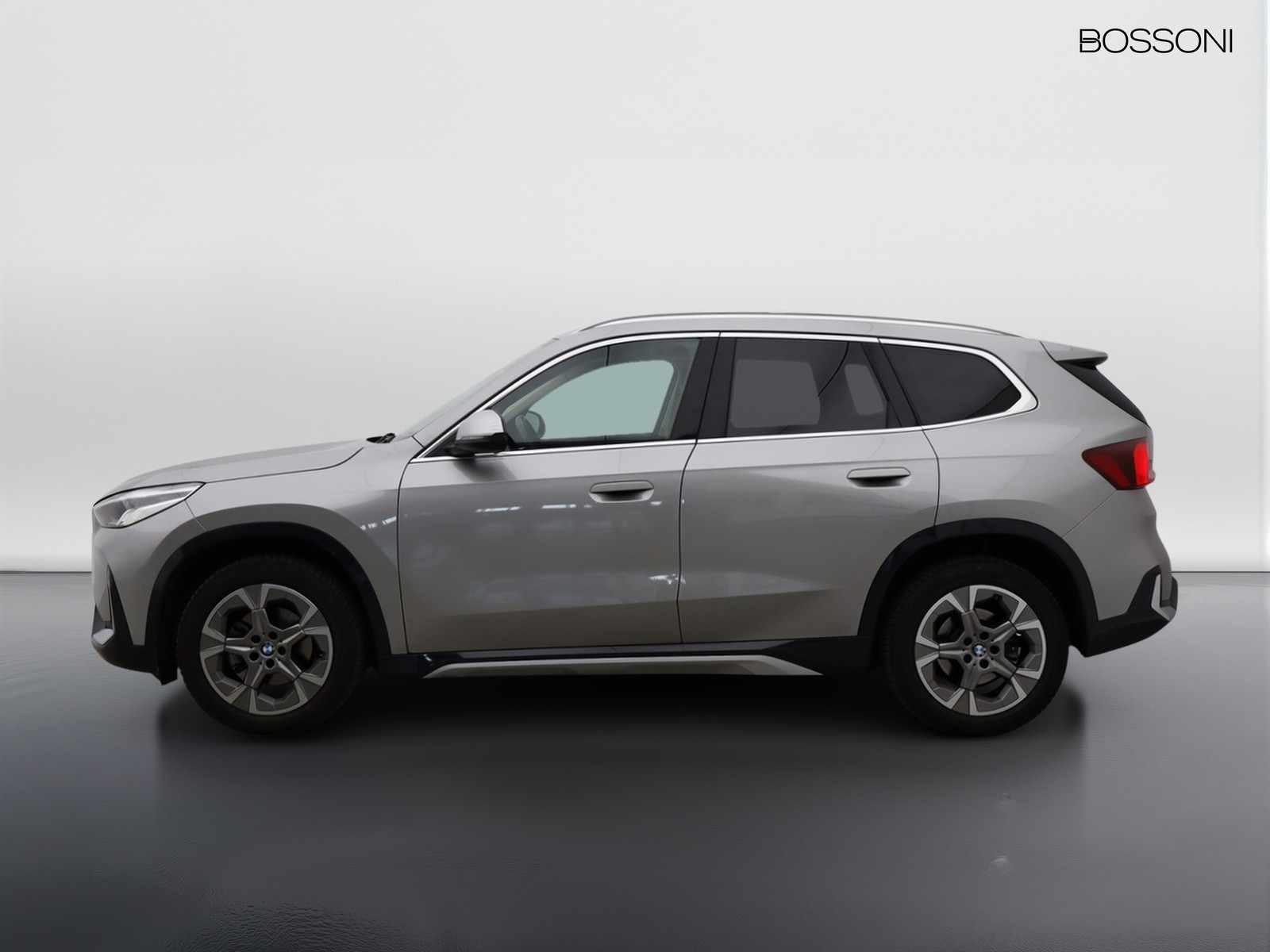 3 - BMW X1 20d mild hybrid 48v xdrive x-line dct
