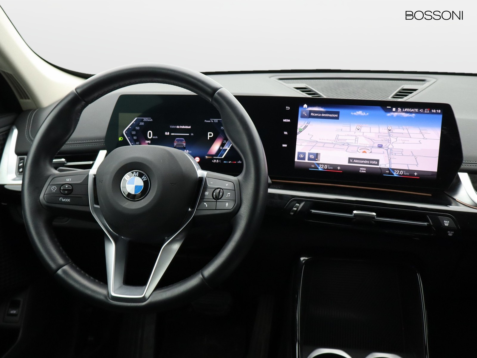 12 - BMW X1 20d mild hybrid 48v xdrive x-line dct