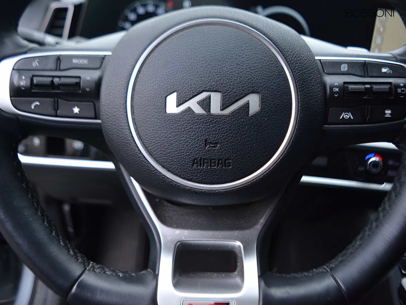 16 - Kia Sportage 1.6 crdi mhev gt-line dct