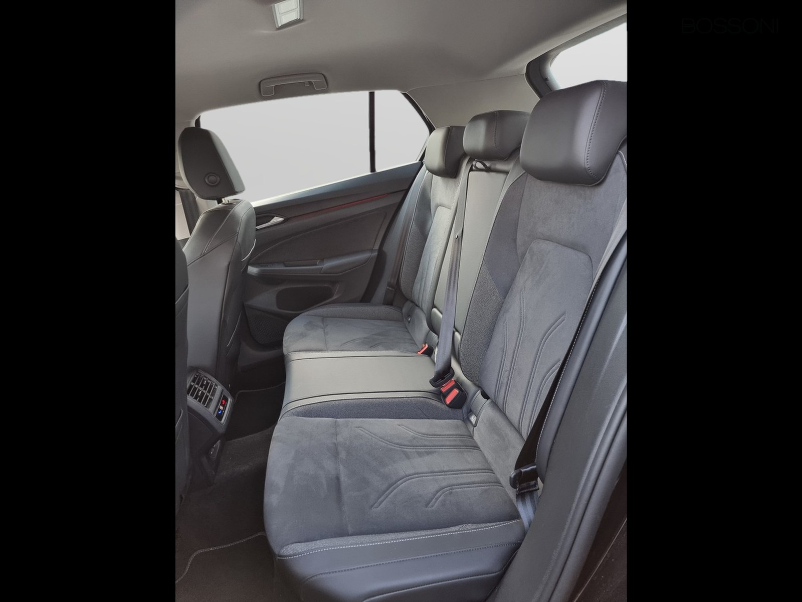 9 - Volkswagen Golf 2.0 tdi scr 150cv style dsg