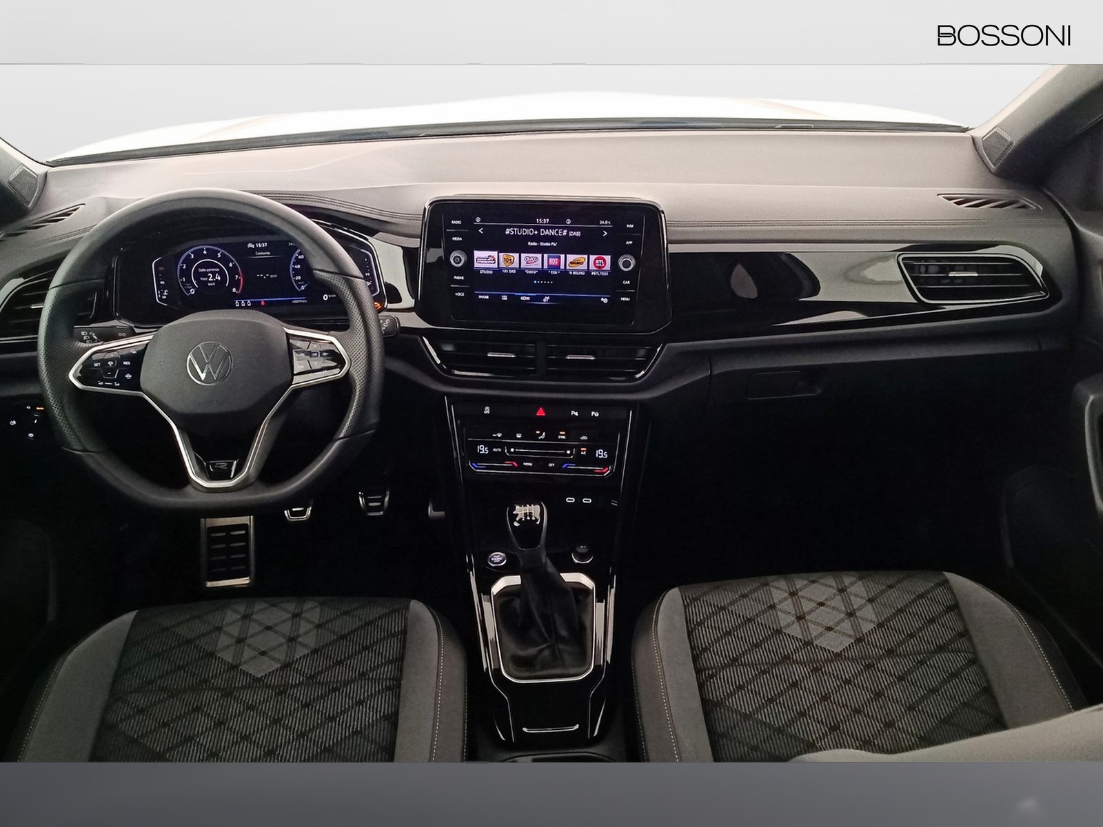 3 - Volkswagen T-Roc 1.0 tsi 110cv r line