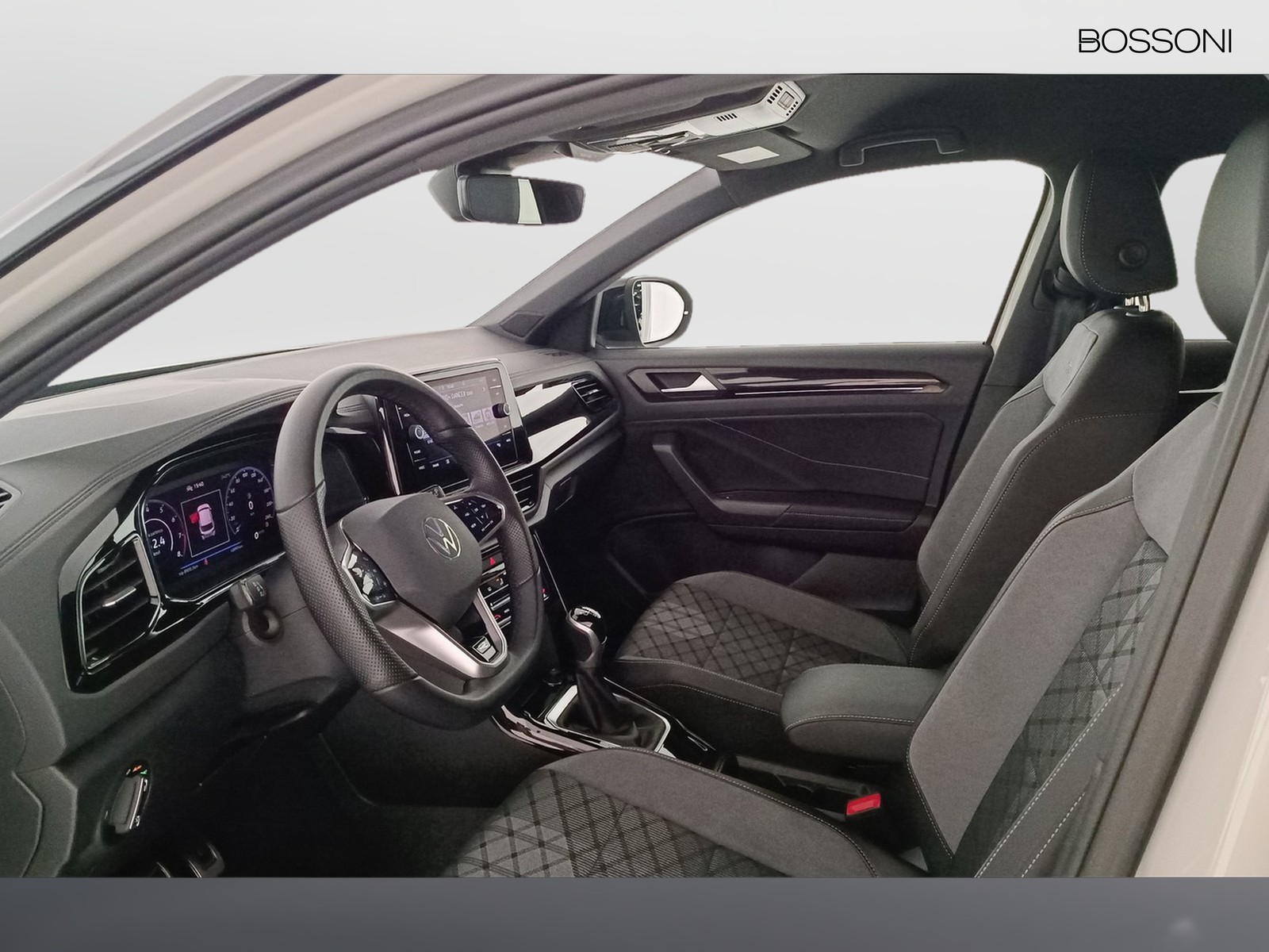 21 - Volkswagen T-Roc 1.0 tsi 110cv r line