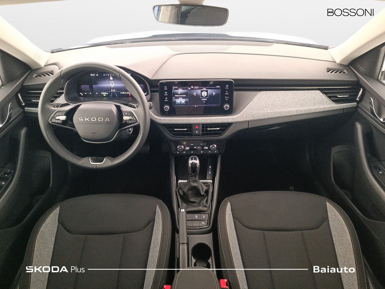 6 - Skoda Kamiq 1.0 tsi 115cv black dots dsg