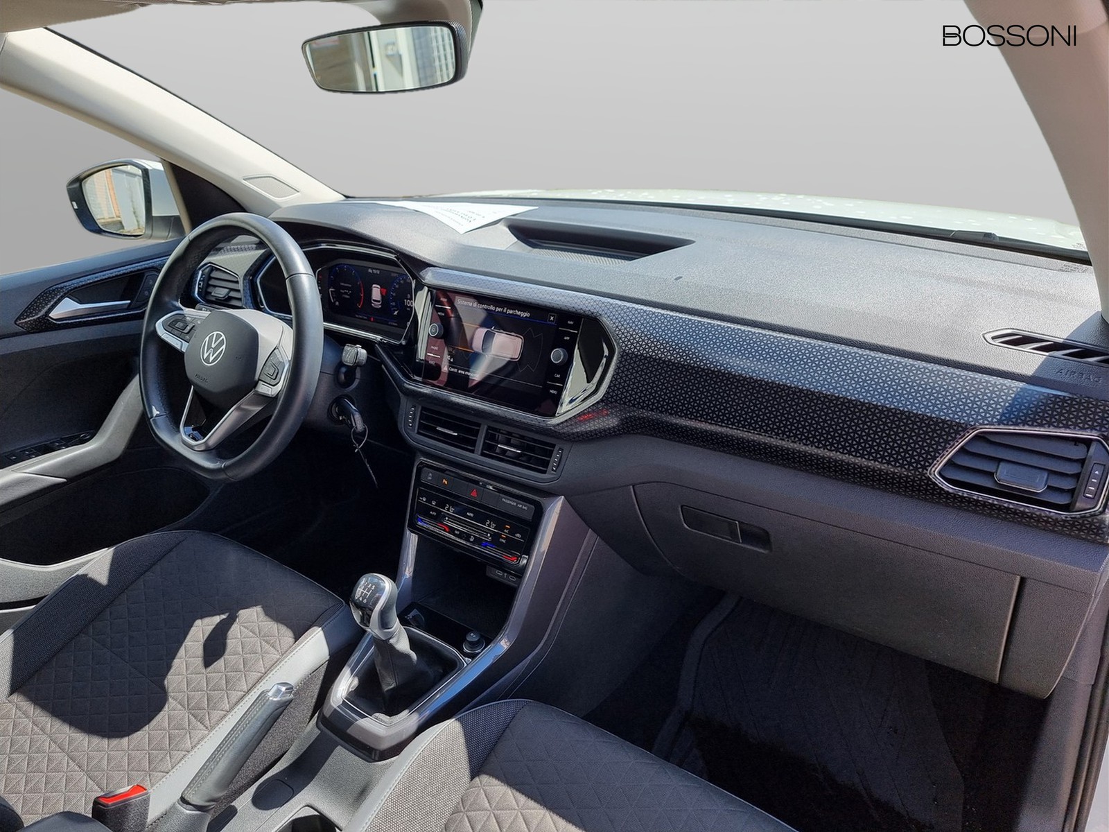 11 - Volkswagen T-Cross 1.0 tsi 110cv advanced