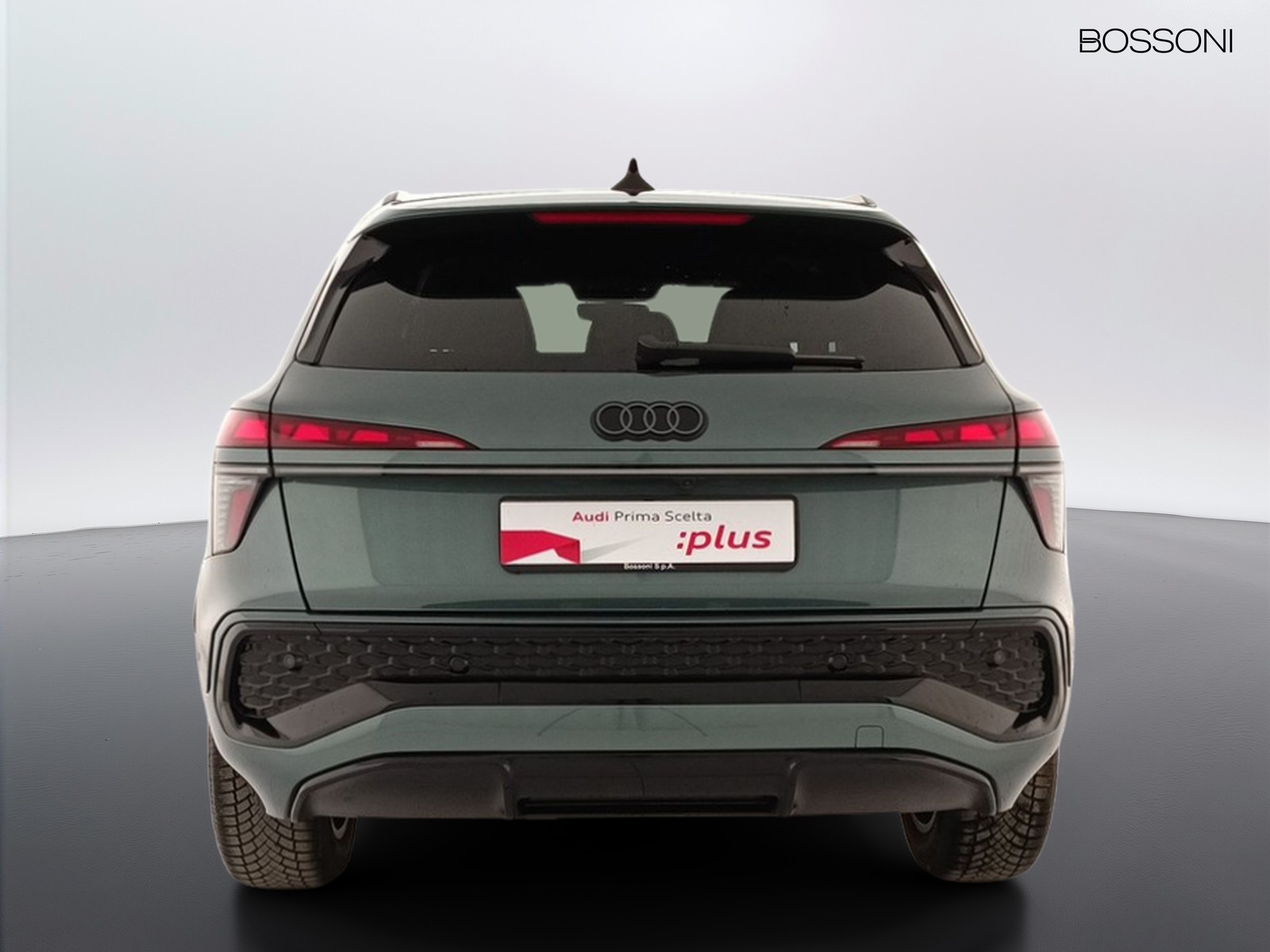 5 - Audi Q3 1.5 tfsi mhev 150cv s line edition