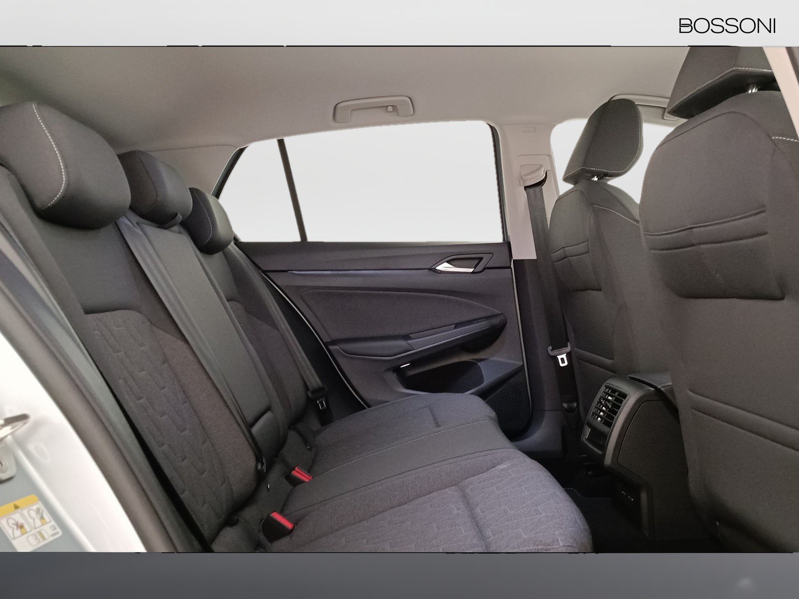 9 - Volkswagen Golf 1.5 etsi act 115cv edition plus dsg