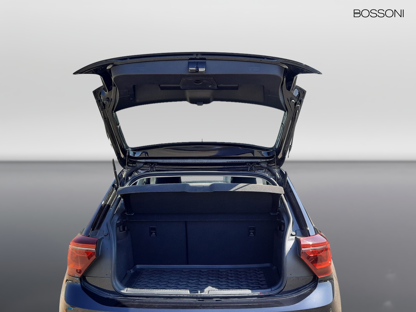 18 - Volkswagen Polo 1.0 tsi 95cv style