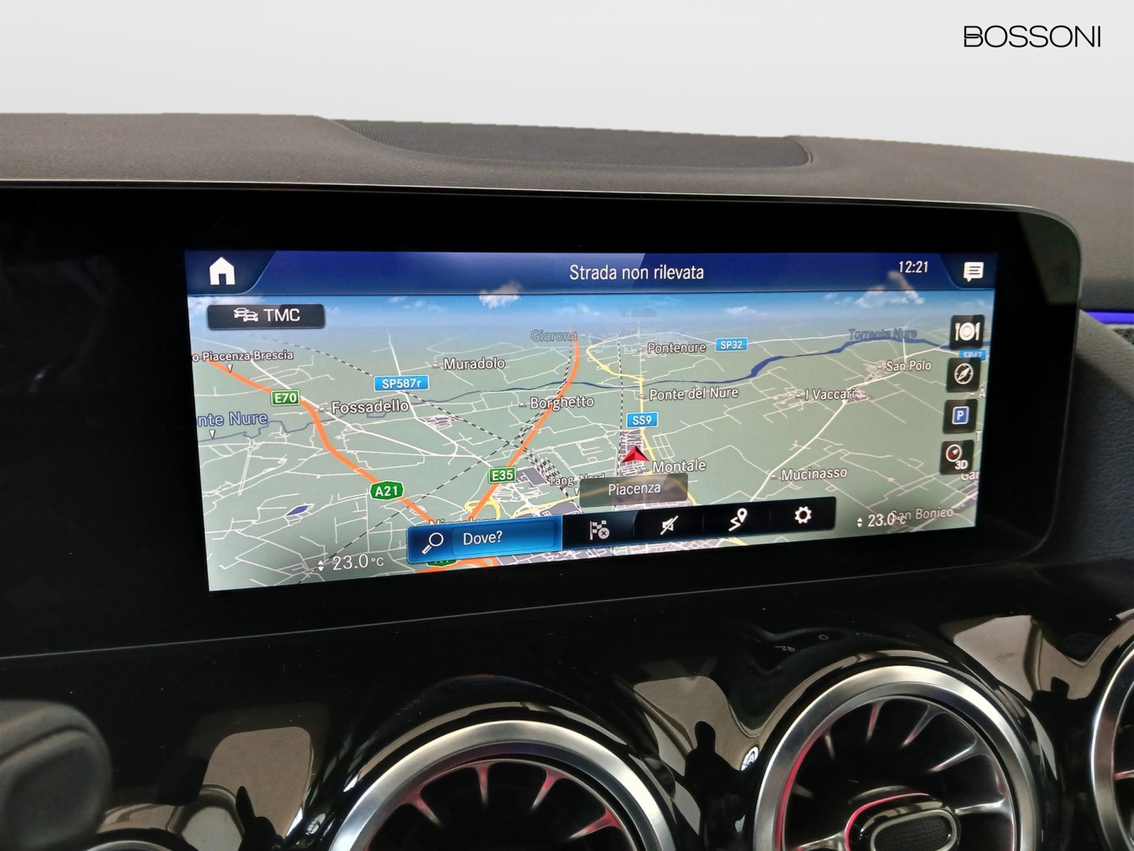 10 - Mercedes GLA 200 d premium 8g-dct