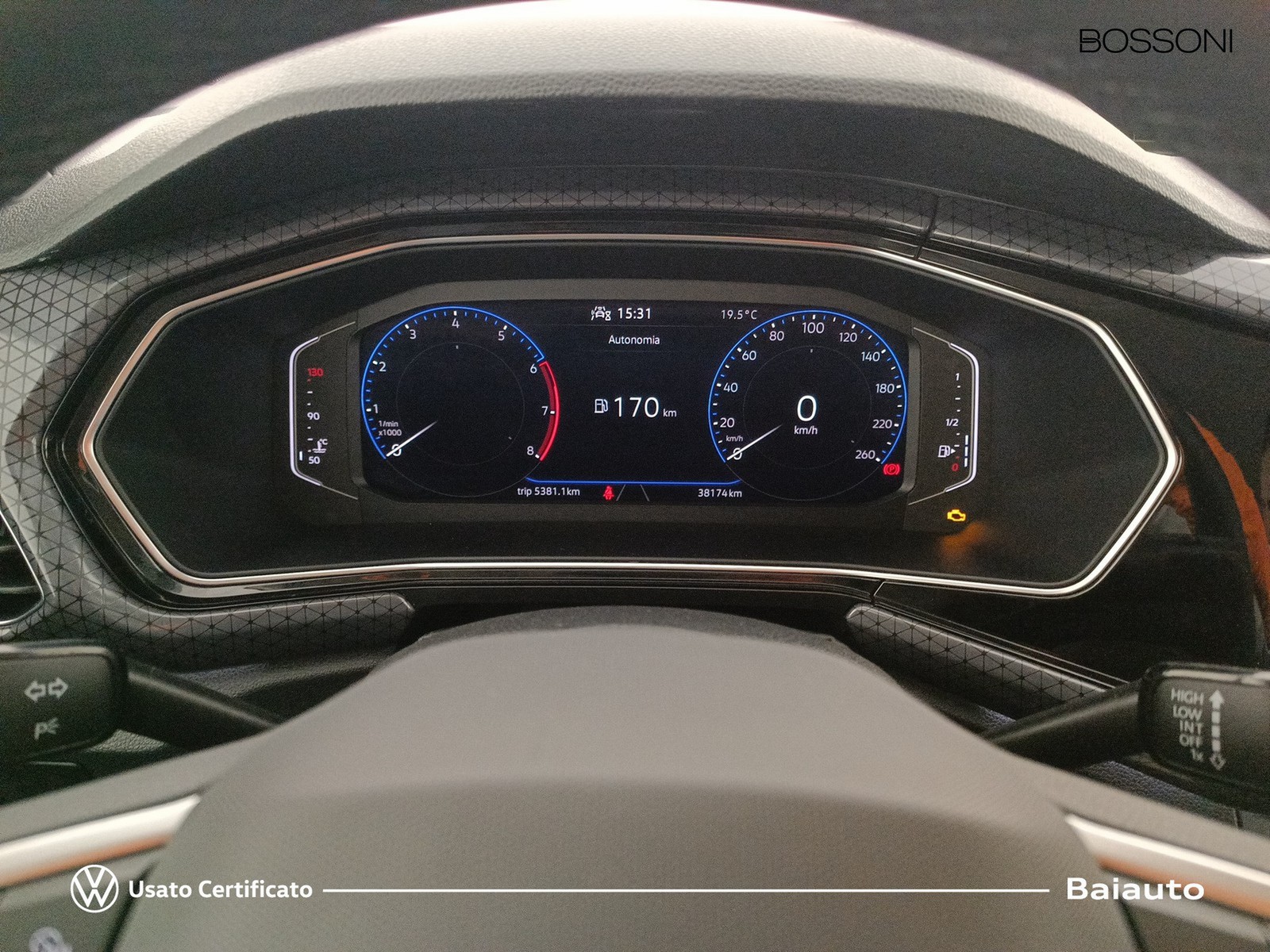 9 - Volkswagen T-Cross 1.0 tsi 110cv advanced