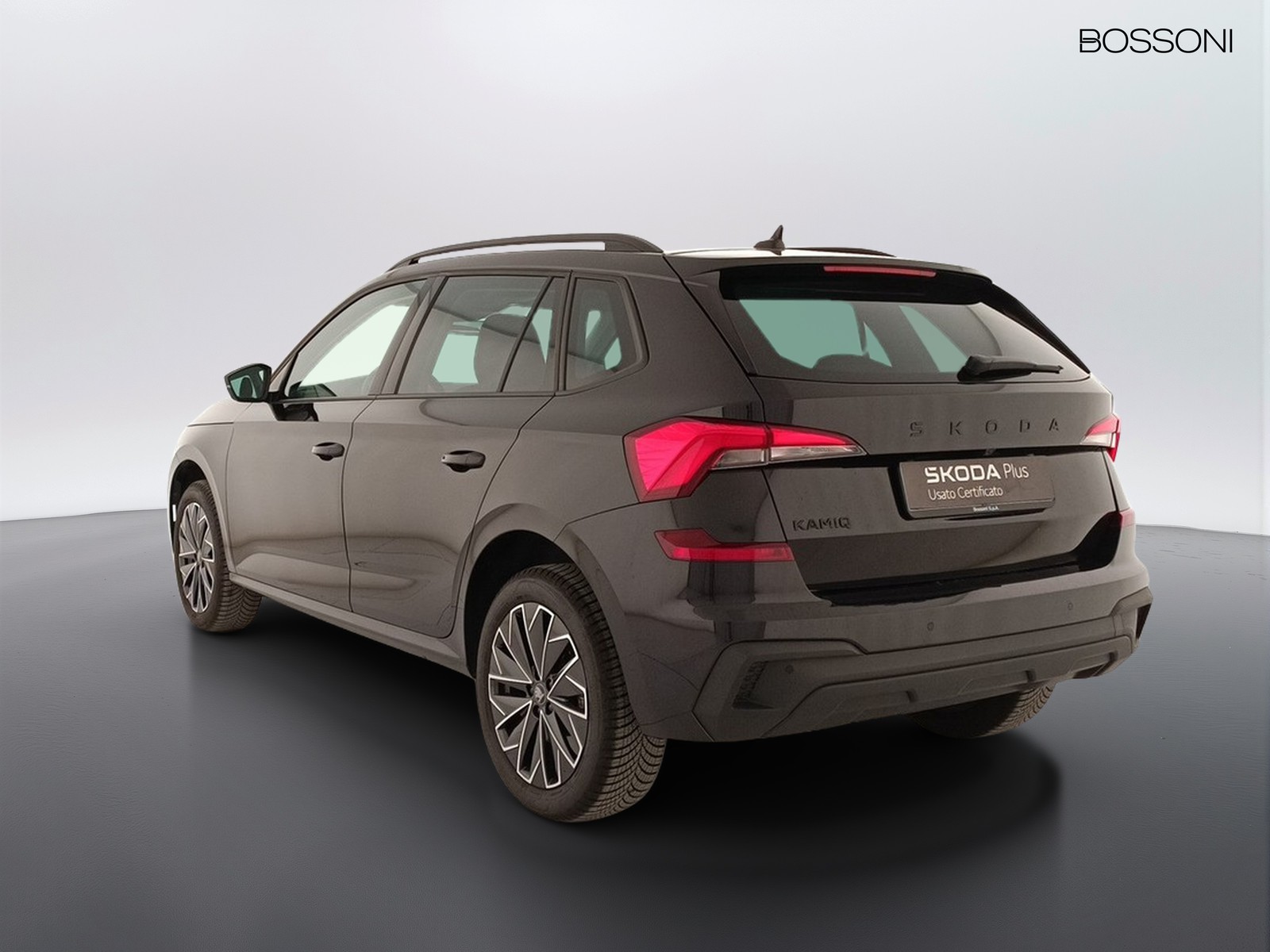 4 - Skoda Kamiq 1.0 tsi 115cv black dots dsg