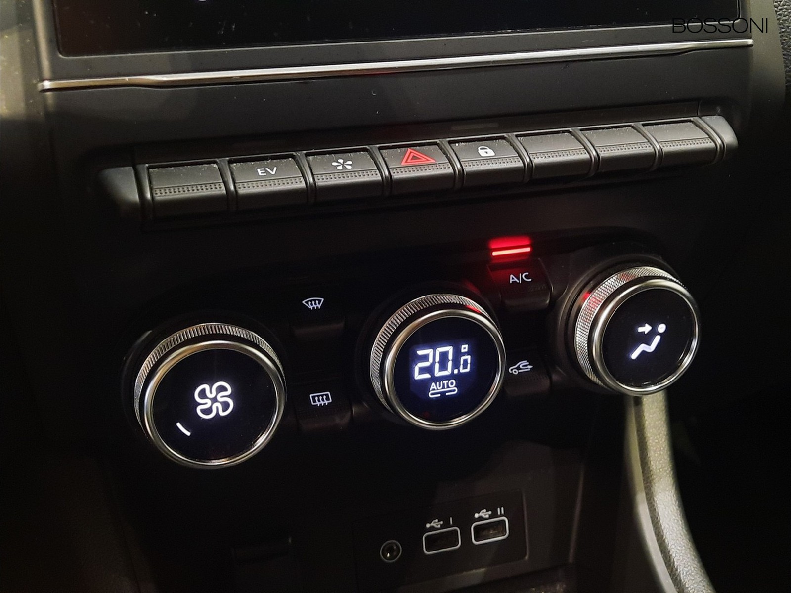 12 - Renault Captur 1.6 e-tech full hybrid techno auto 145cv