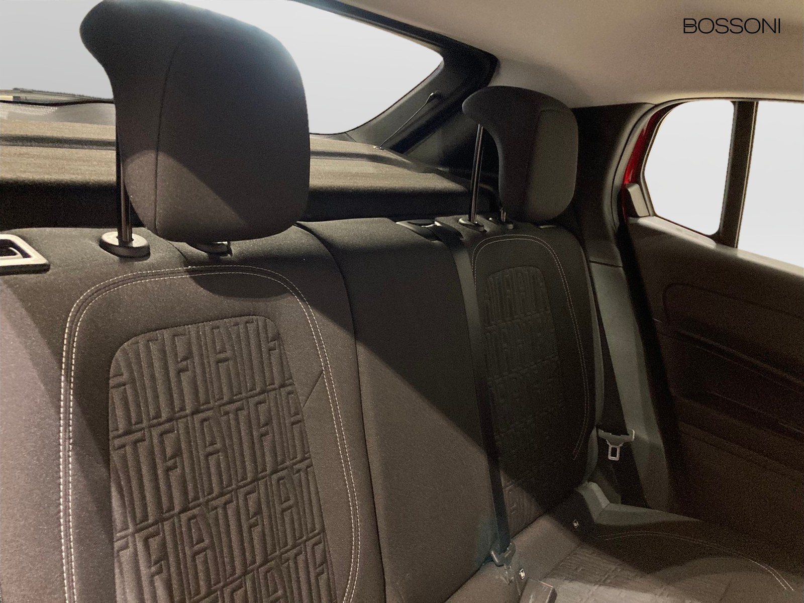 9 - Fiat 600 1.2 hybrid 145cv edct