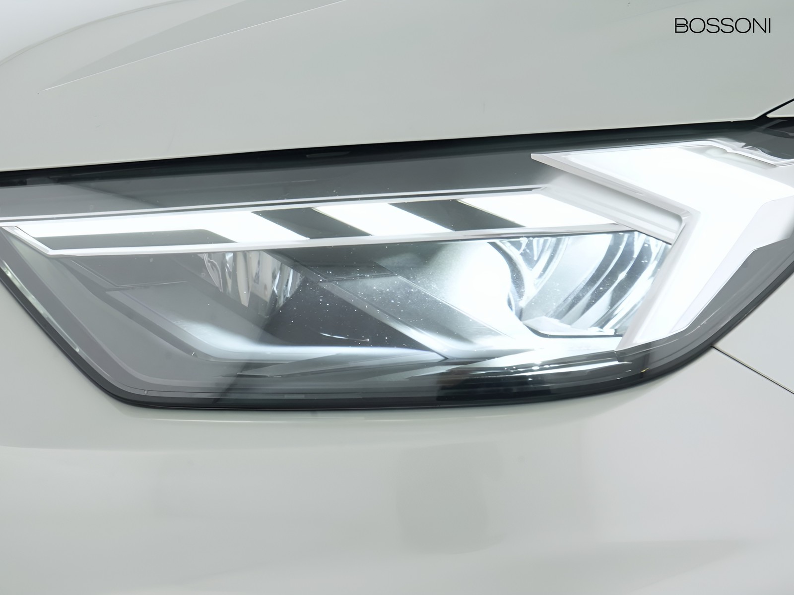 6 - Audi A1 sportback 30 1.0 tfsi 116cv s line edition s tronic