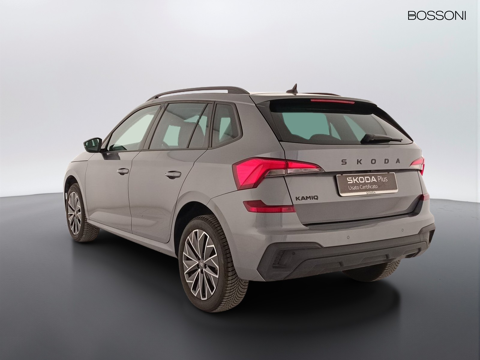 4 - Skoda Kamiq 1.0 tsi 115cv black dots dsg