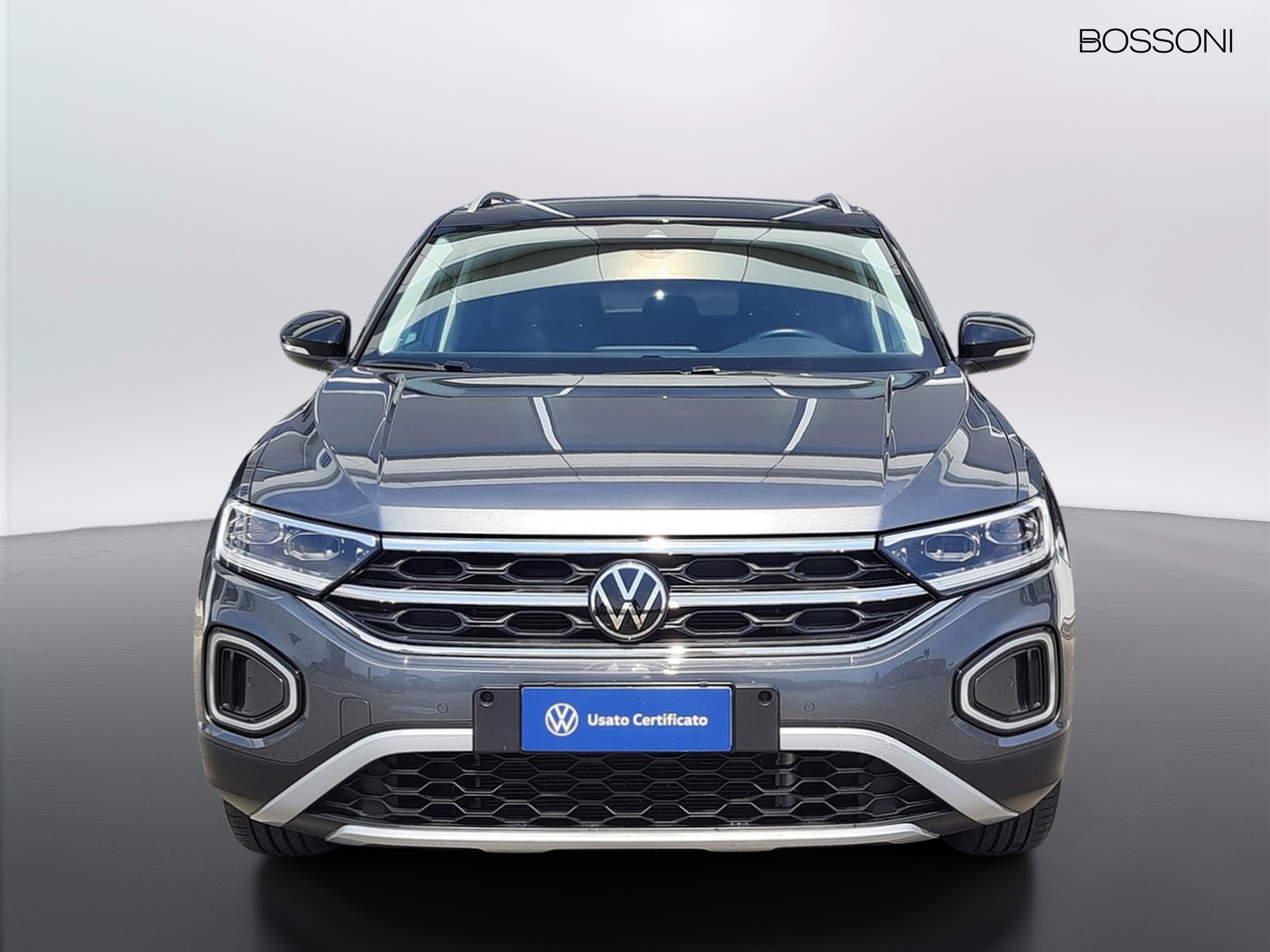 2 - Volkswagen T-Roc 1.0 tsi 110cv style
