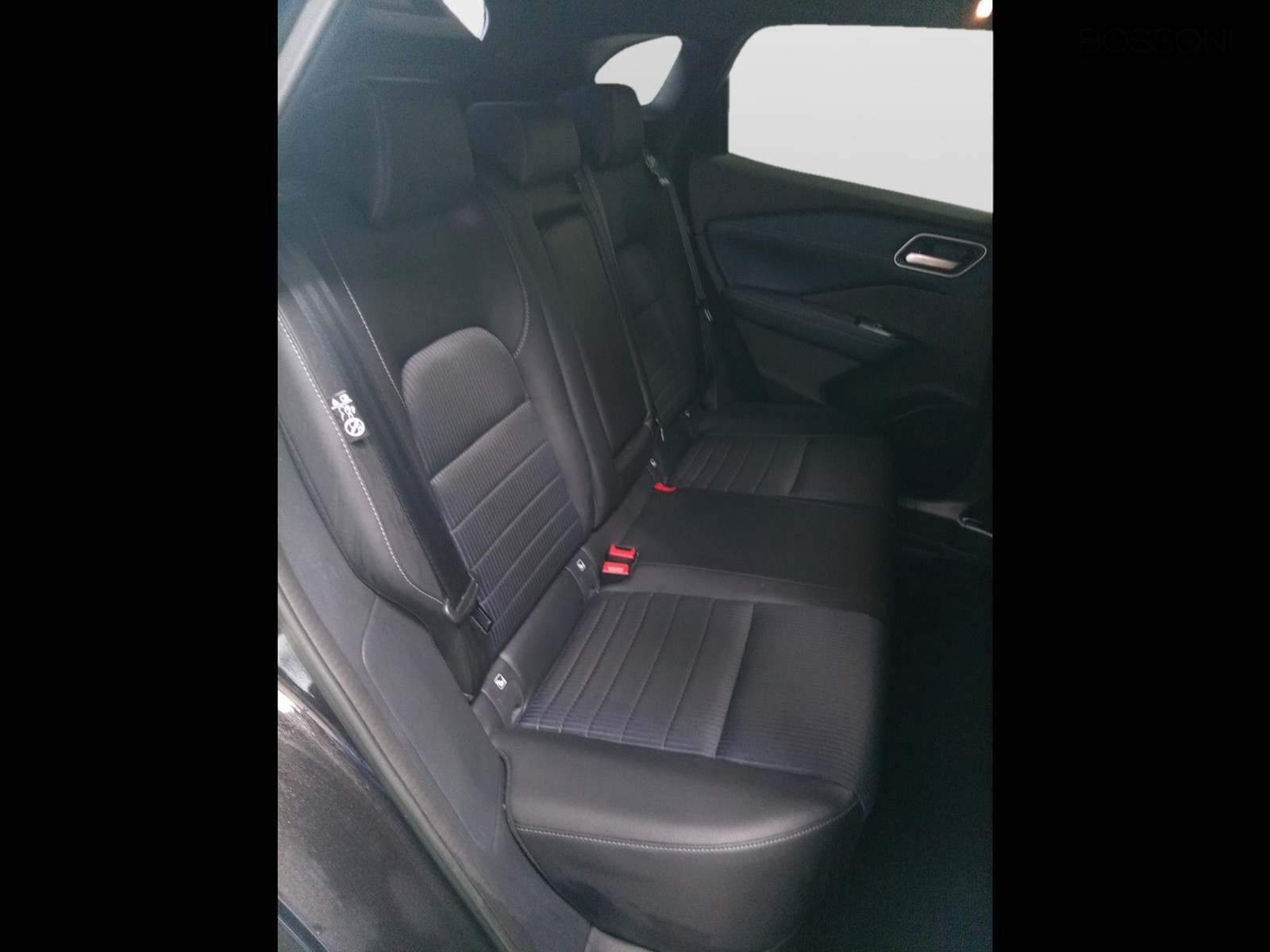 33 - Nissan Qashqai 1.5 e-power tekna 2wd e-shifter