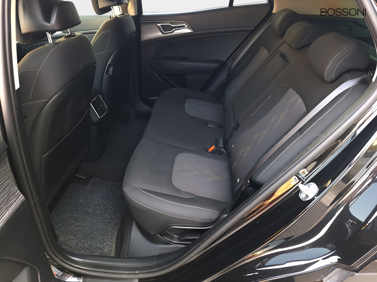 12 - Kia Sportage 1.6 crdi mhev style dct