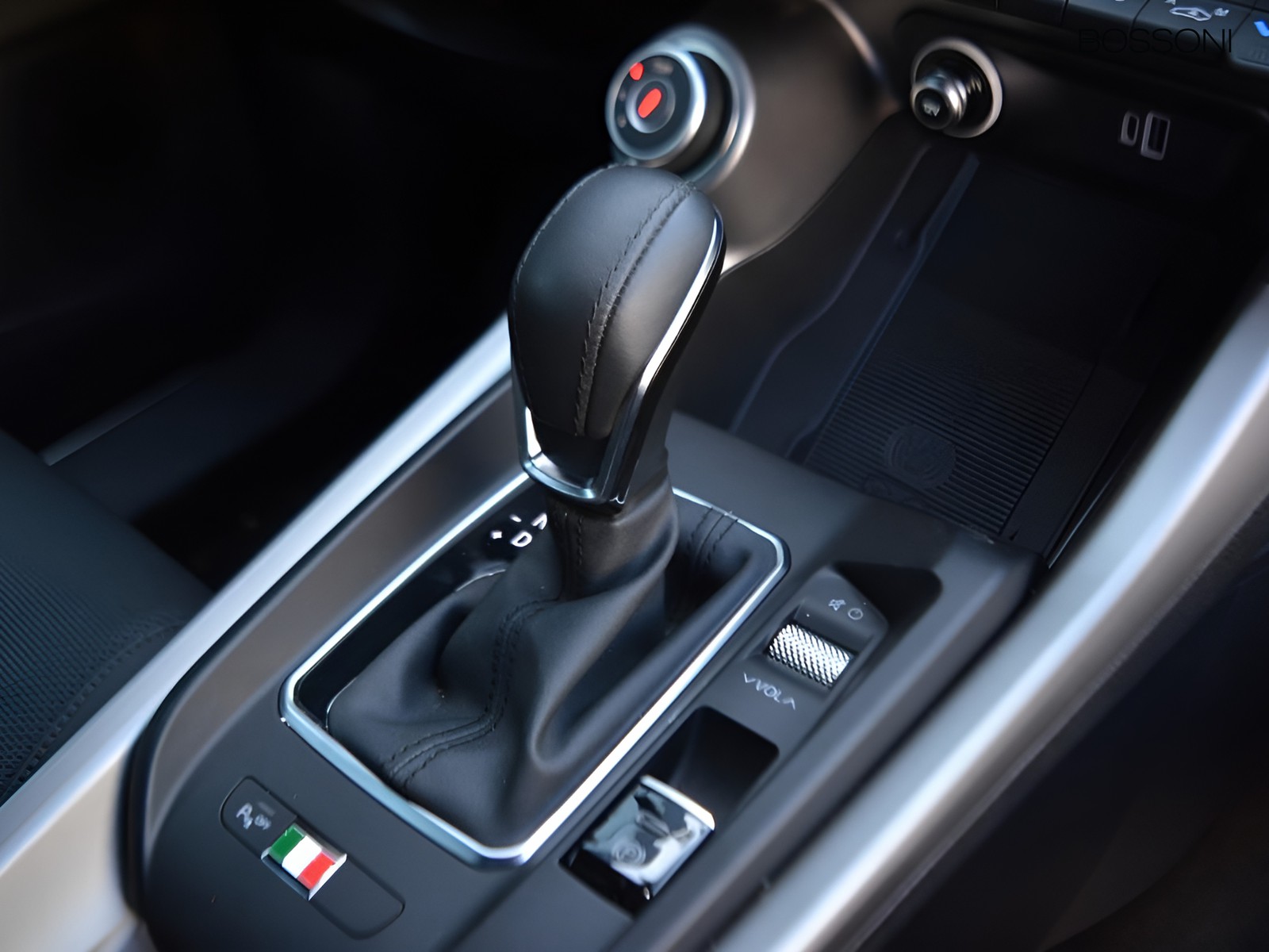 12 - Alfa Romeo Tonale 1.5 hybrid 160cv veloce tct7