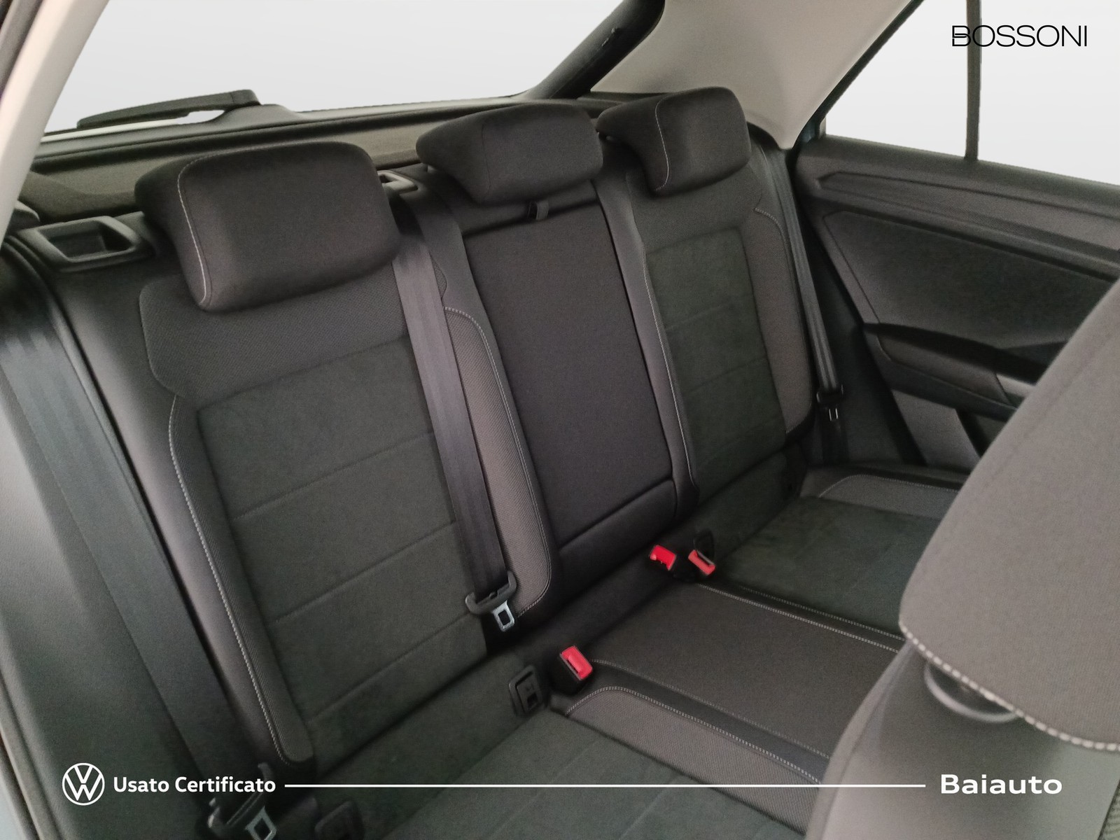 22 - Volkswagen T-Roc 1.5 tsi act style dsg