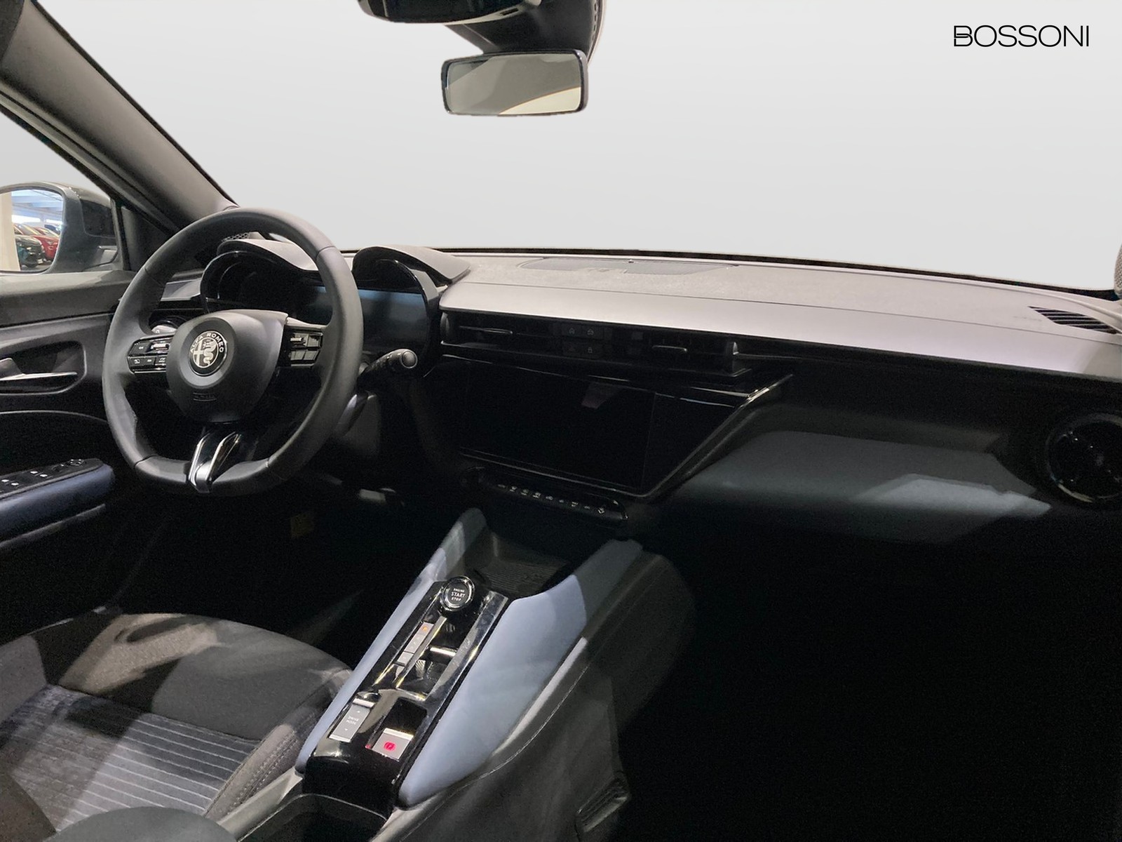 6 - Alfa Romeo Junior 1.2 hybrid 145cv ibrida edct6