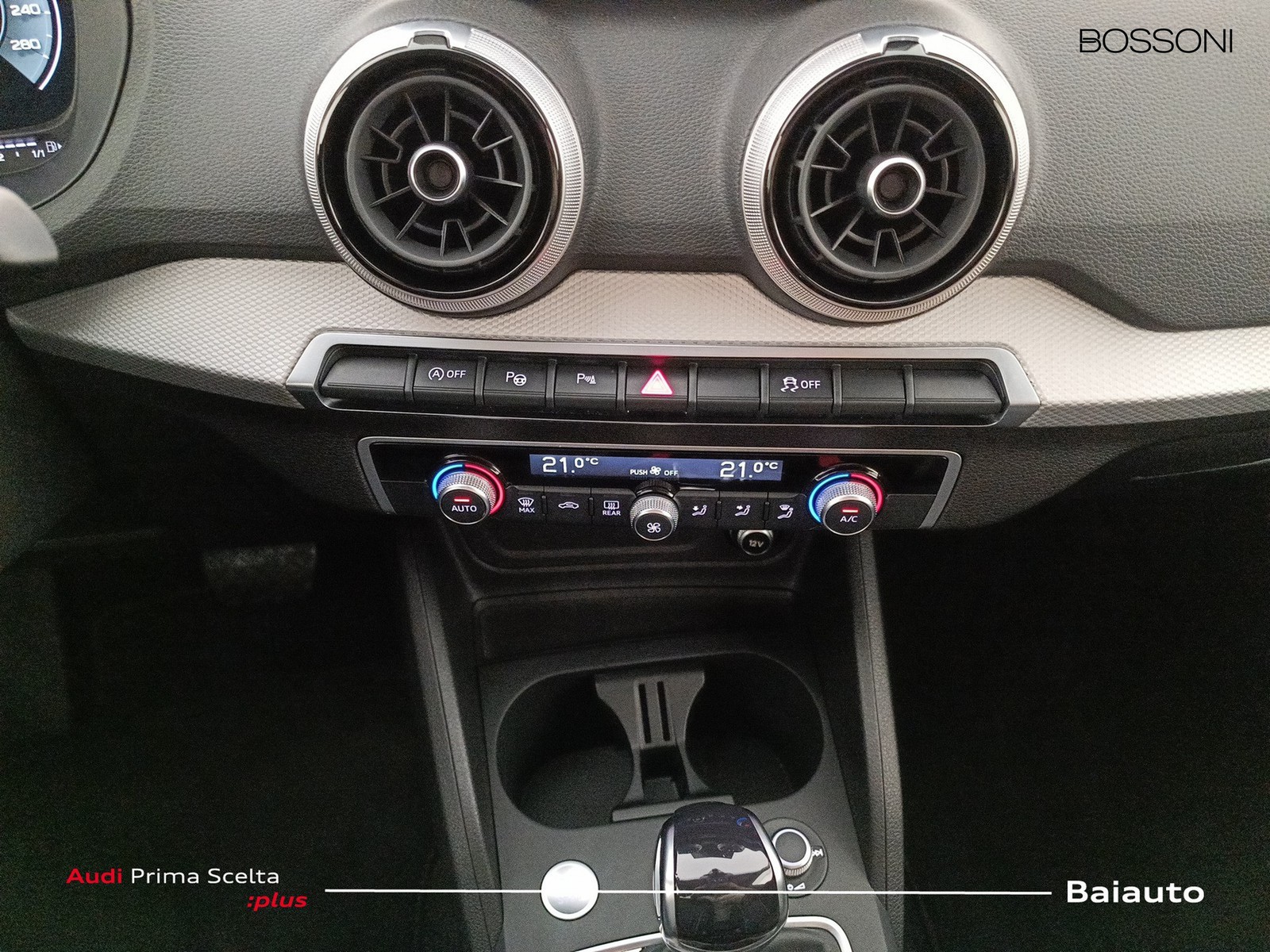 12 - Audi Q2 35 1.5 tfsi s line edition s tronic
