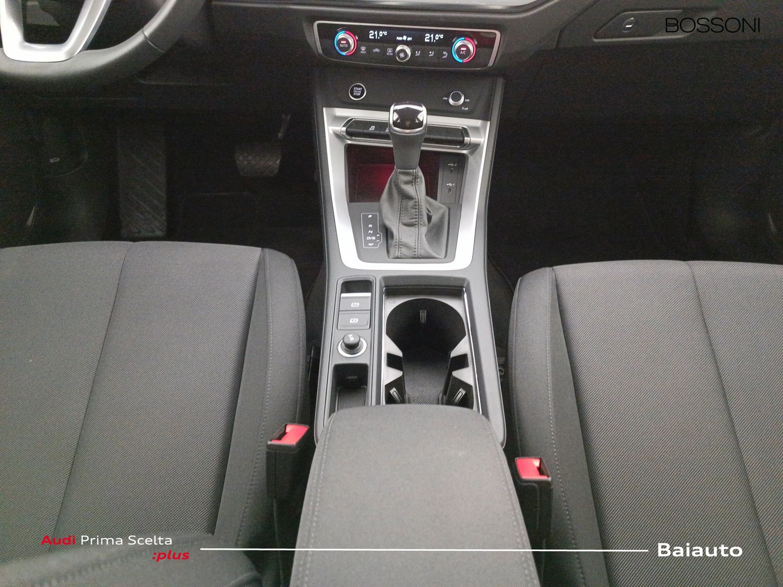 15 - Audi Q3 35 2.0 tdi business advanced s tronic